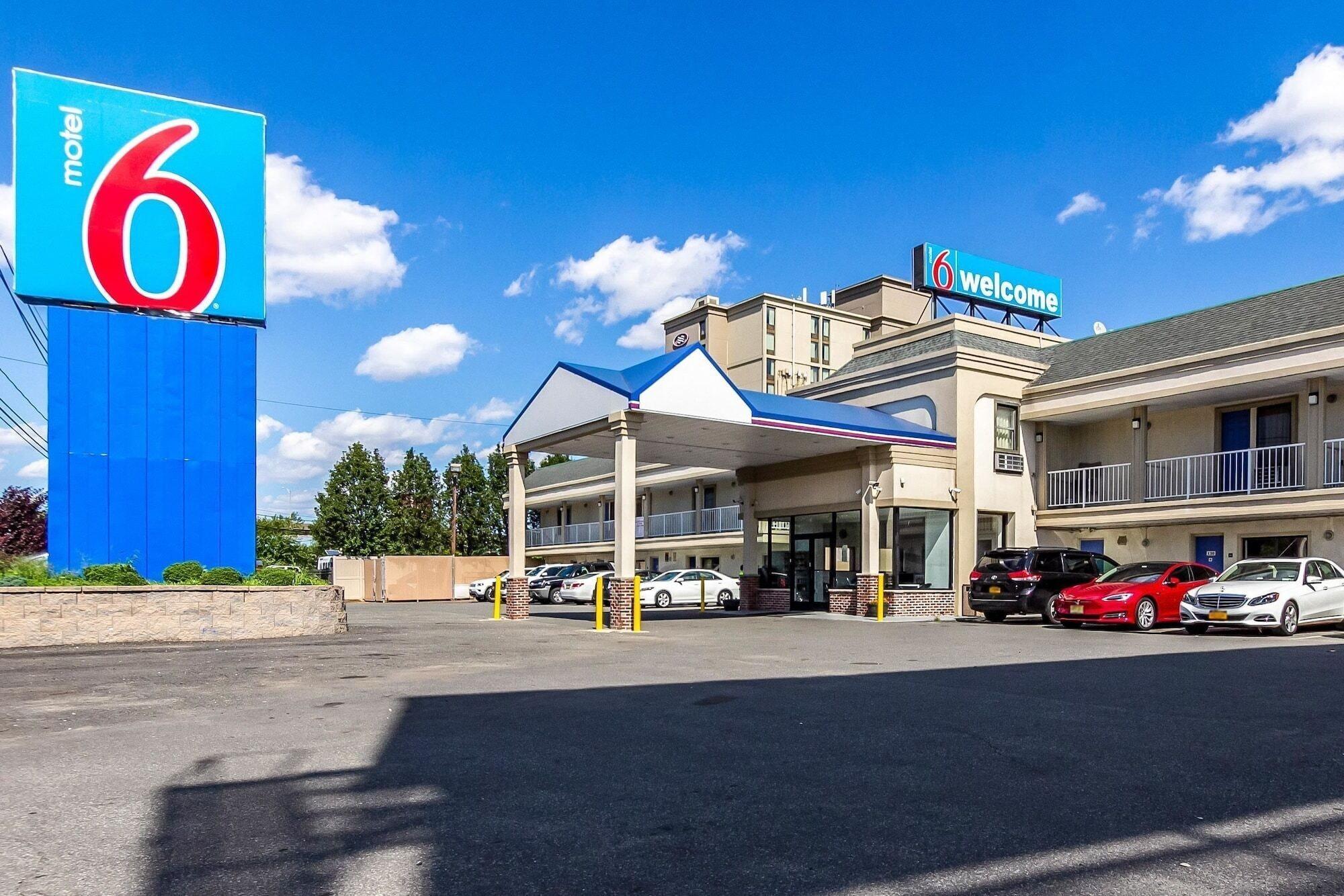 Varios Motel 6 Elizabeth, NJ - Newark Liberty Intl Airport