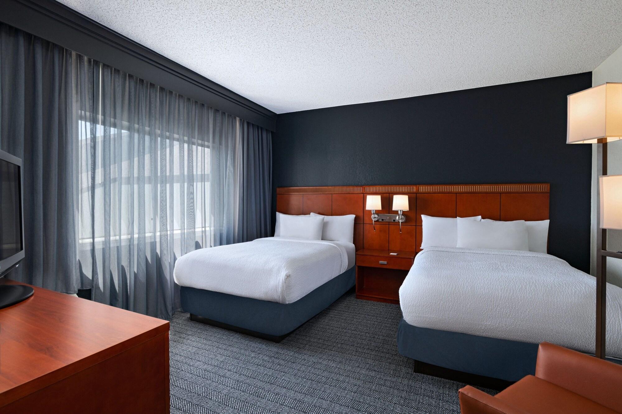 Habitación Courtyard by Marriott Dallas Arlington/Entertainment Dist
