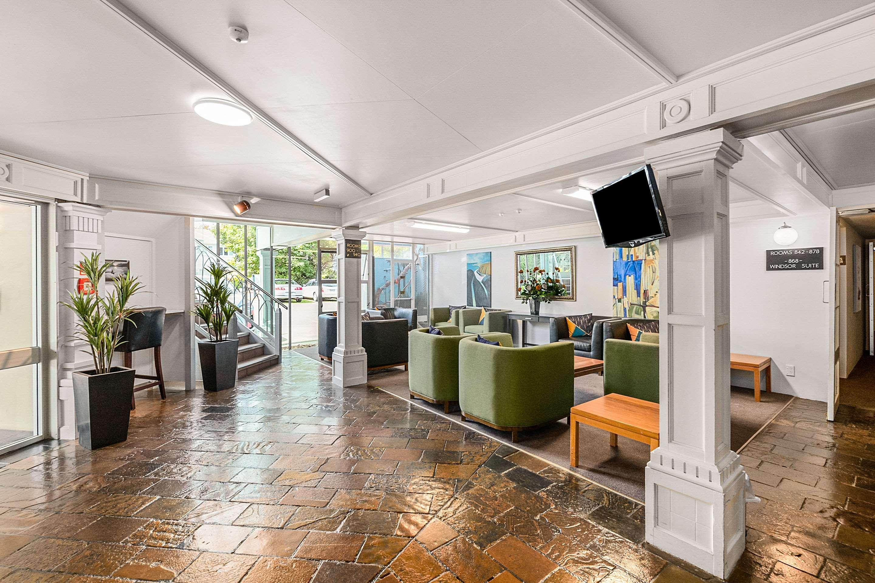 Vista Lobby Quality Inn Angus