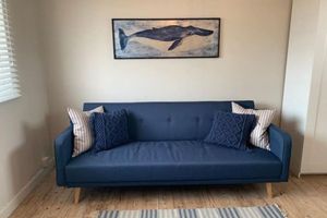 Alquiler Vacacional - Coastal family home a stones throw from the beach.