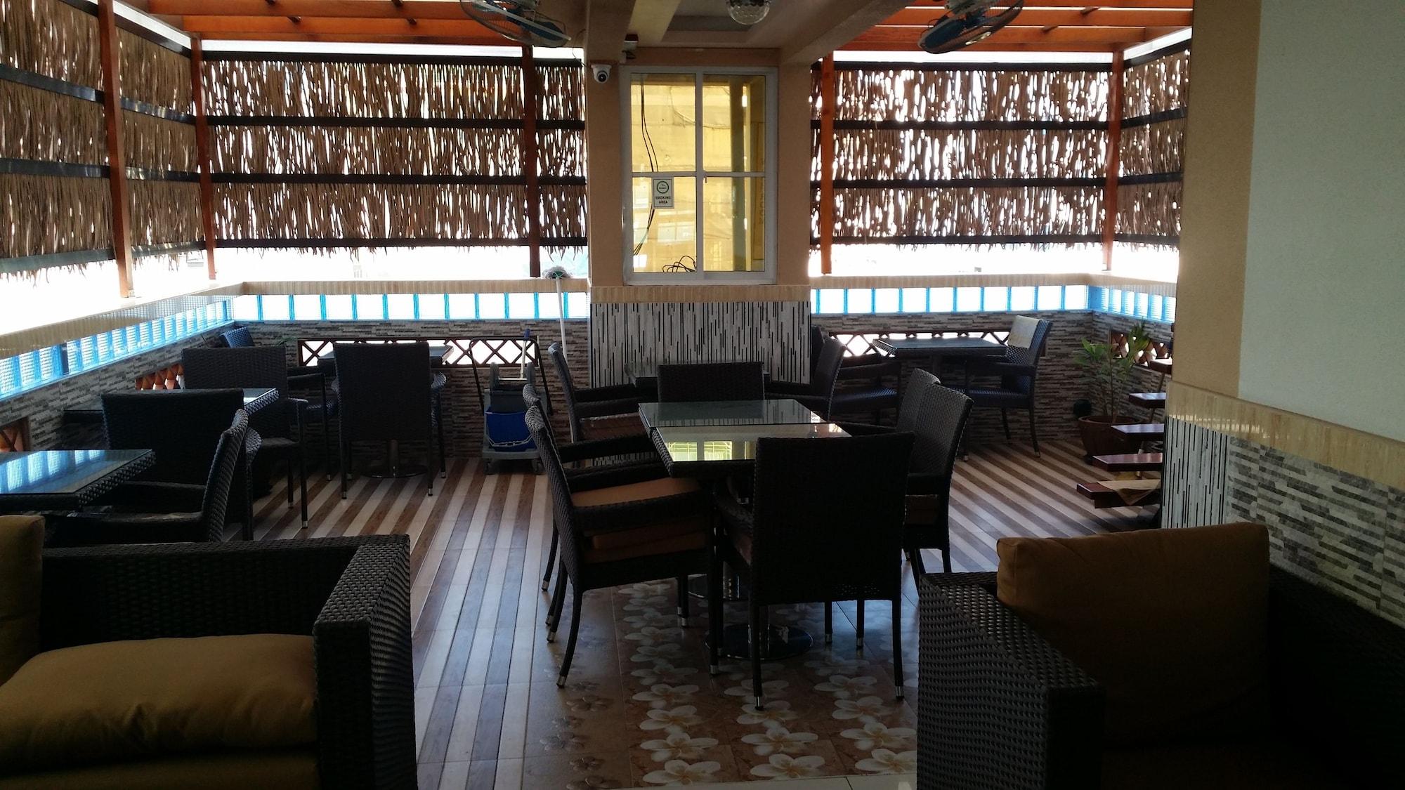 Restaurant Six In One