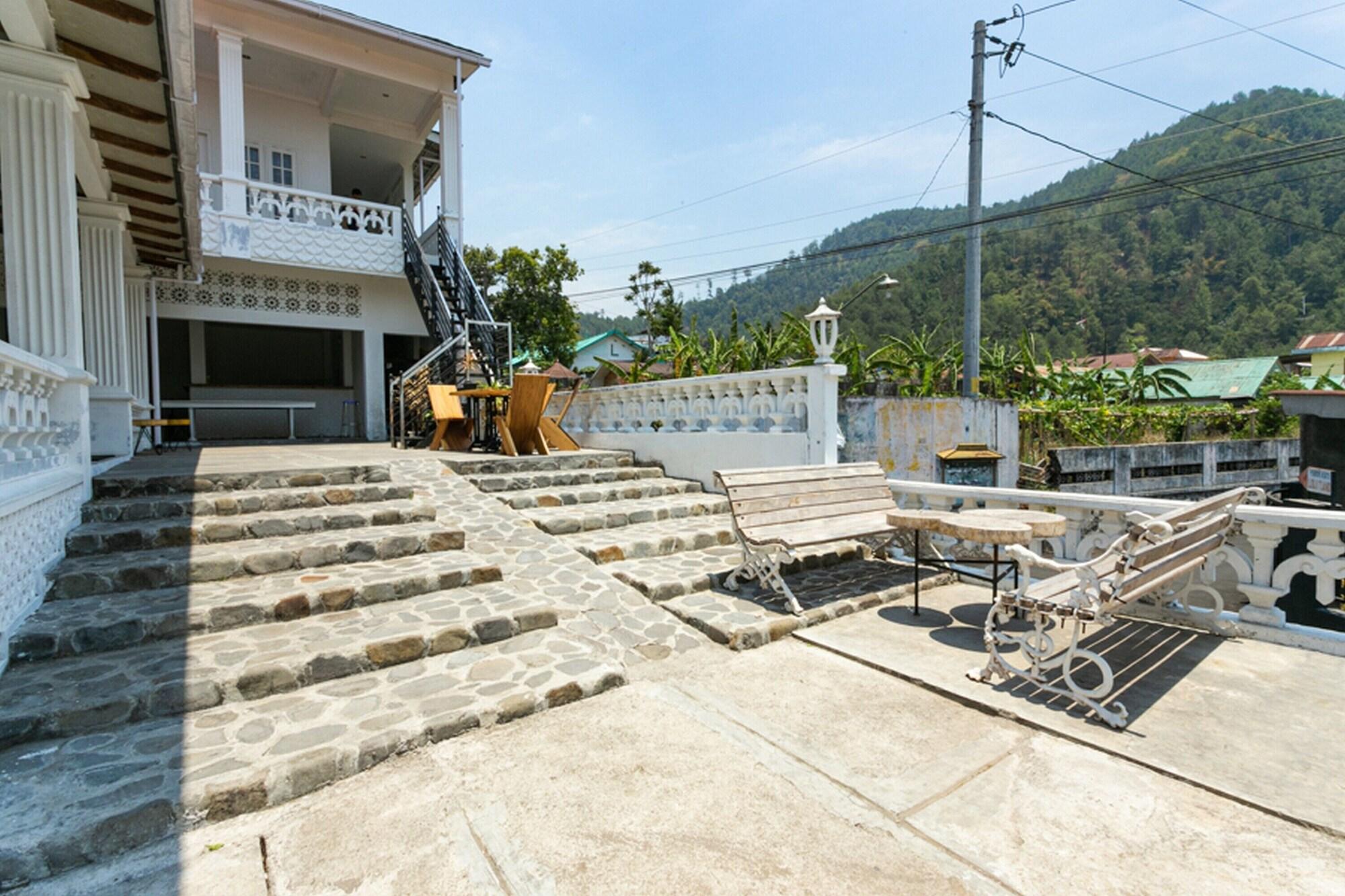Vista Exterior RedDoorz near Grojogan Sewu Tawangmangu
