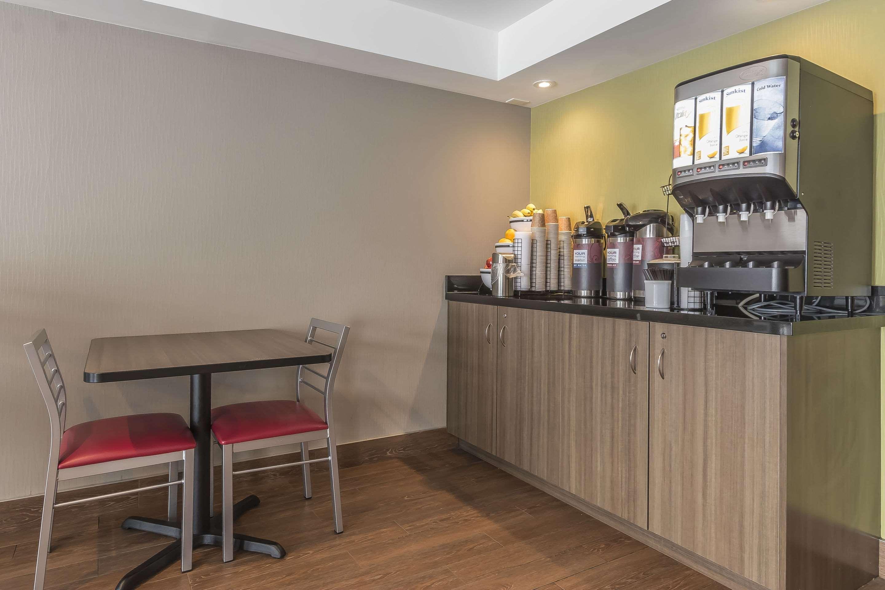 Restaurant Comfort Inn Belleville