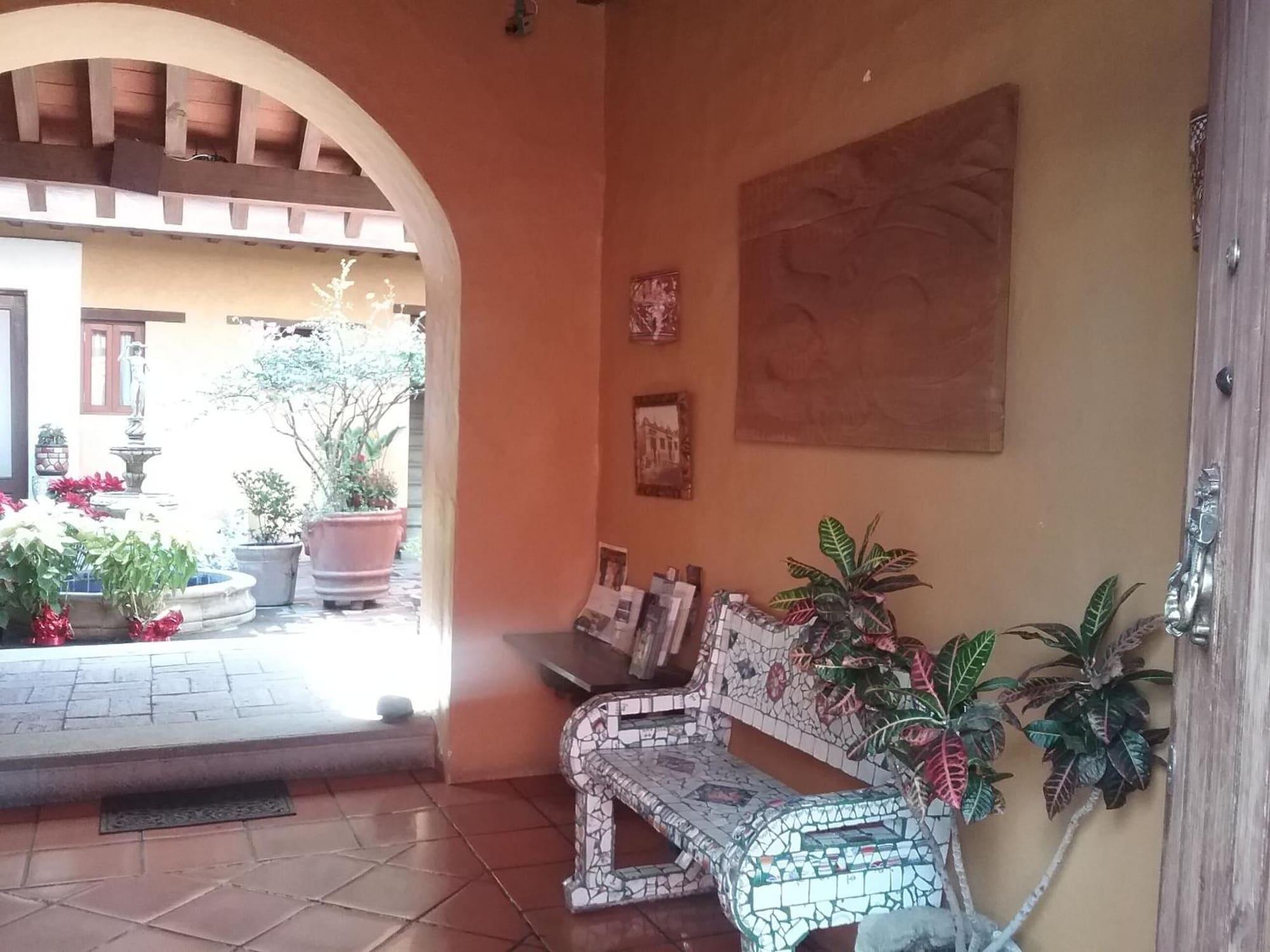 Vista Lobby Hotel Azucena