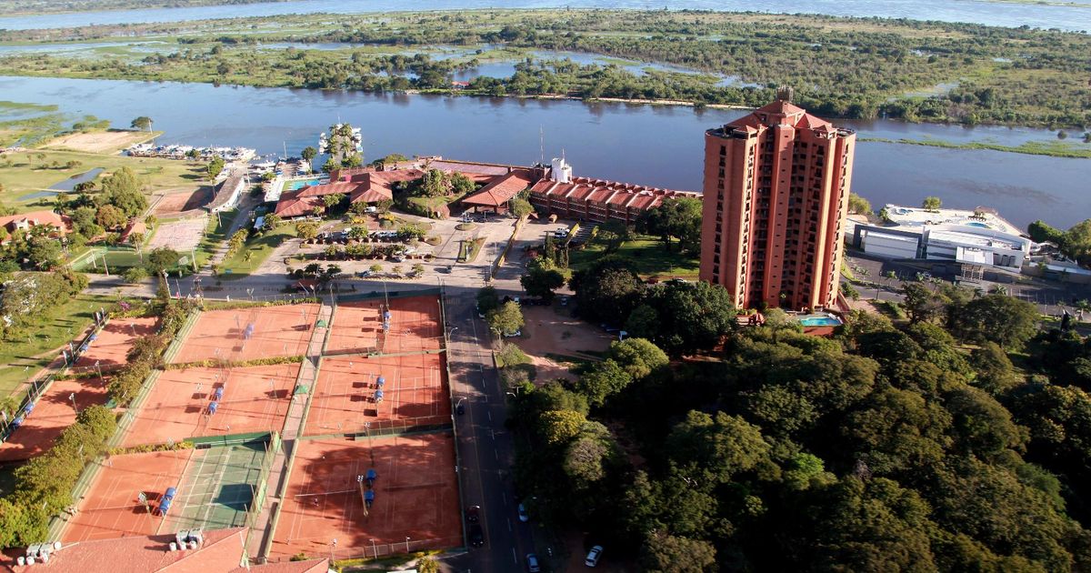 hotel yacht golf club asuncion