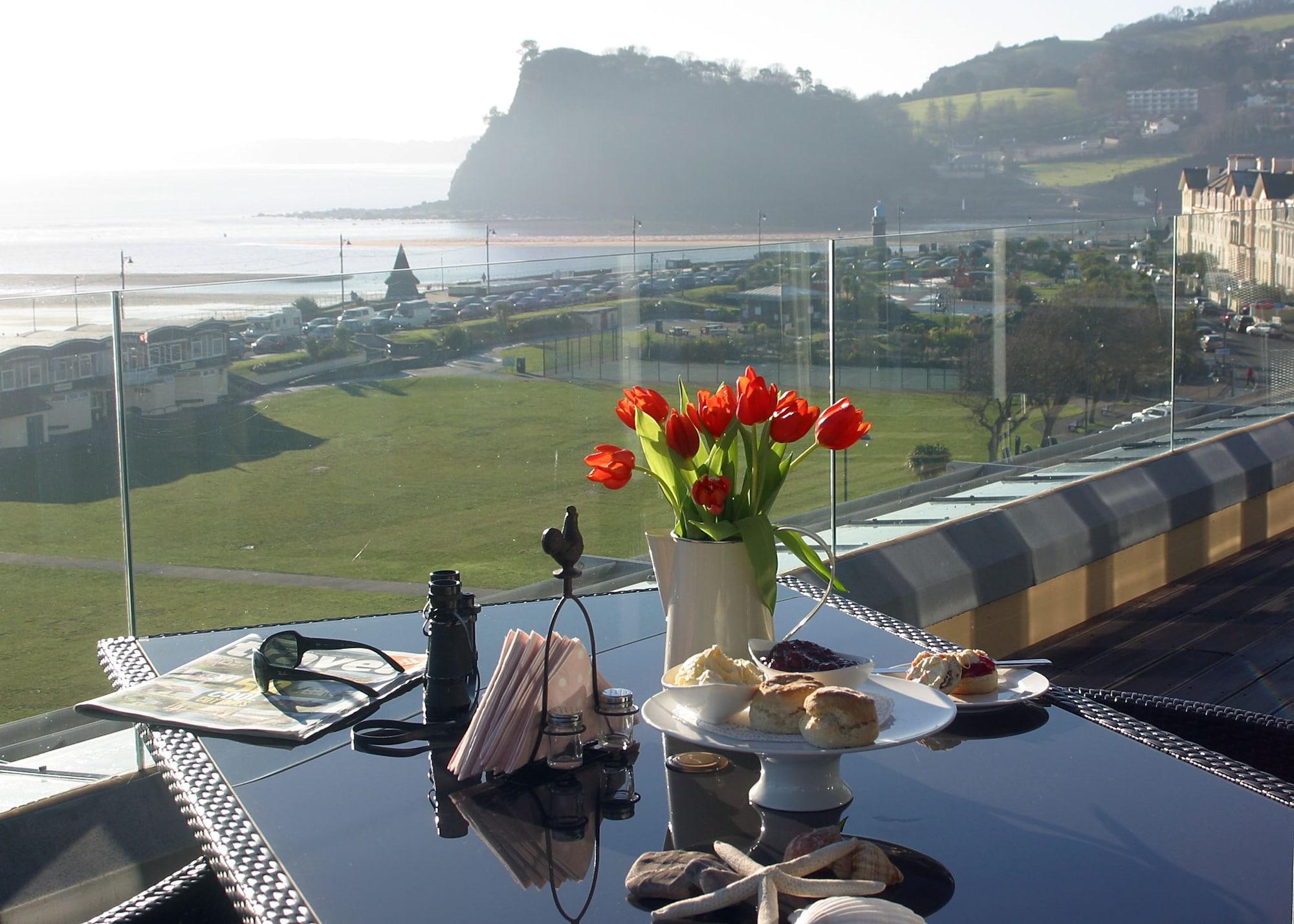 Playa Riviera Apartments