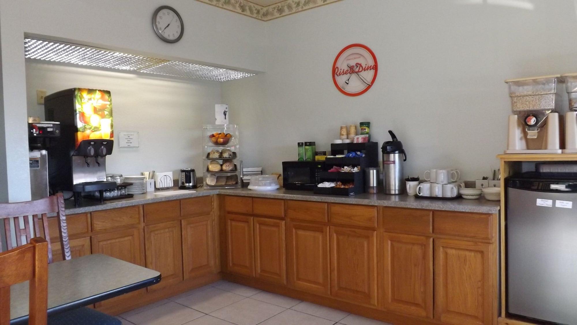 Restaurant Howard Johnson by Wyndham Roseburg