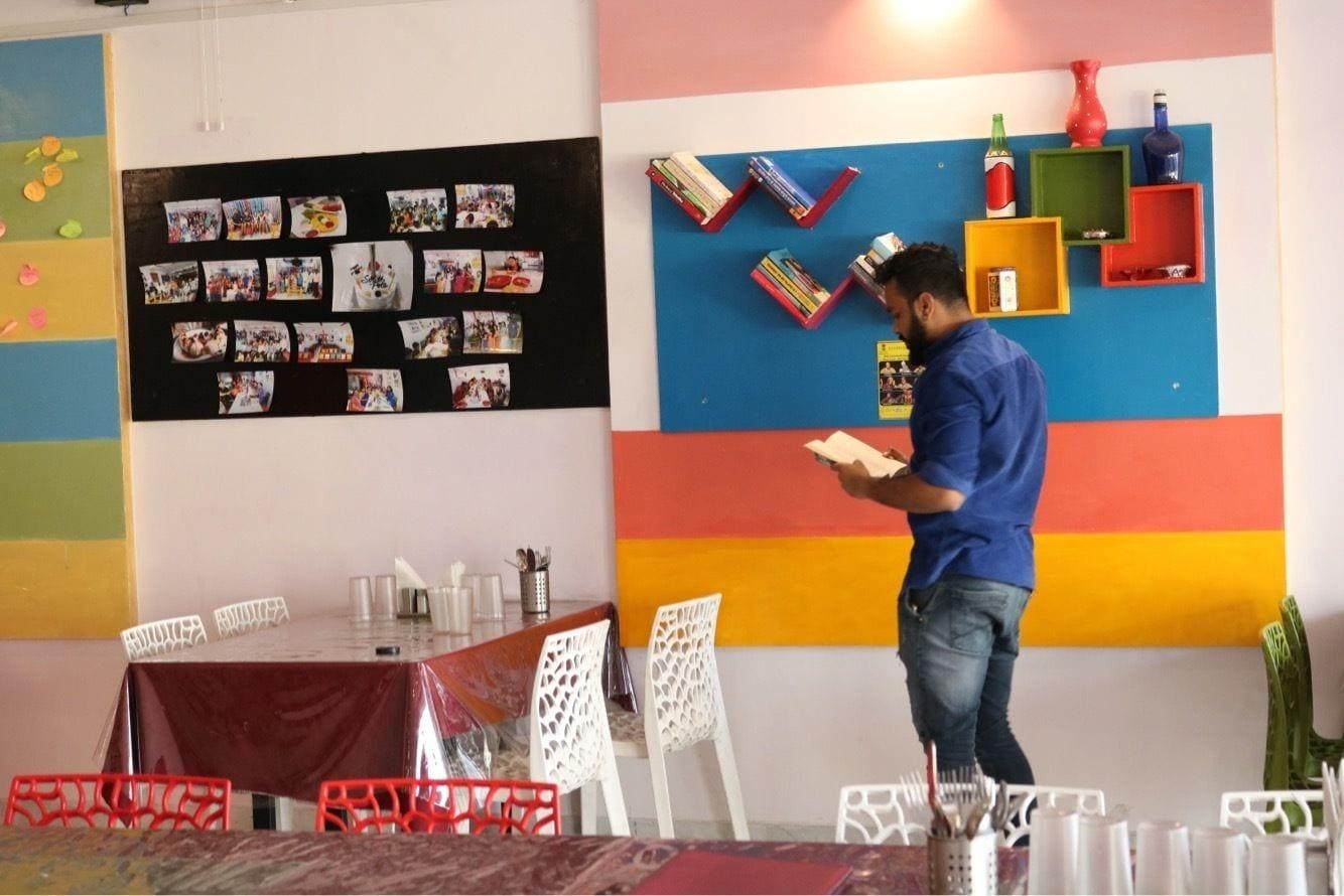Restaurant Hotel Kirti Plaza