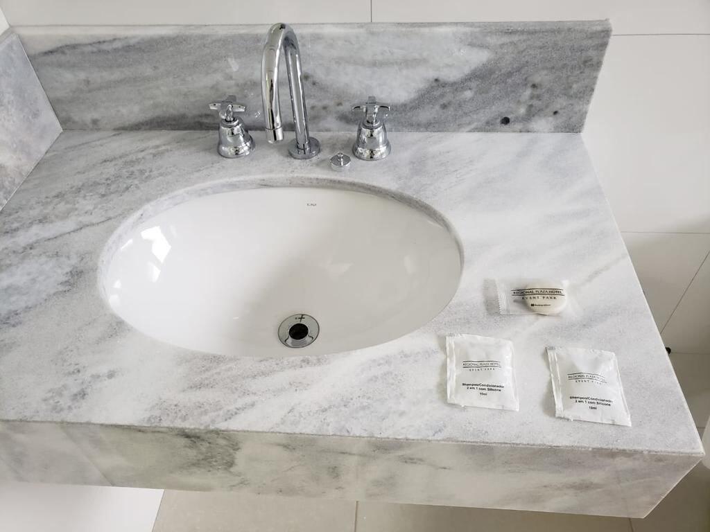 Equipamiento de Habitación Regional Plaza Hotel Event Park