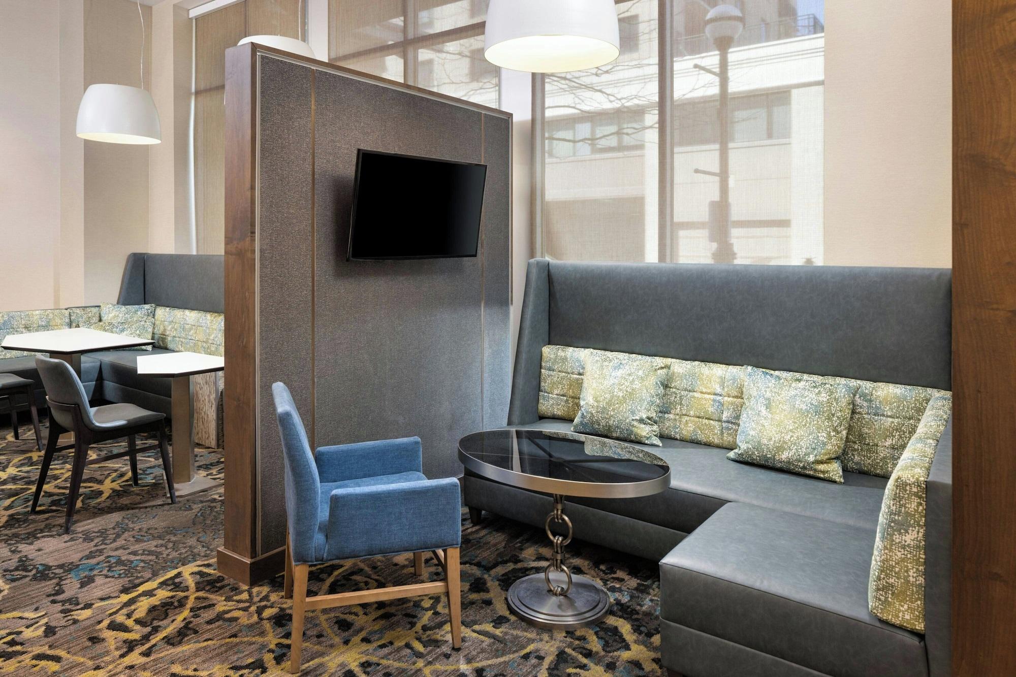 Vista Lobby Residence Inn Ann Arbor Downtown