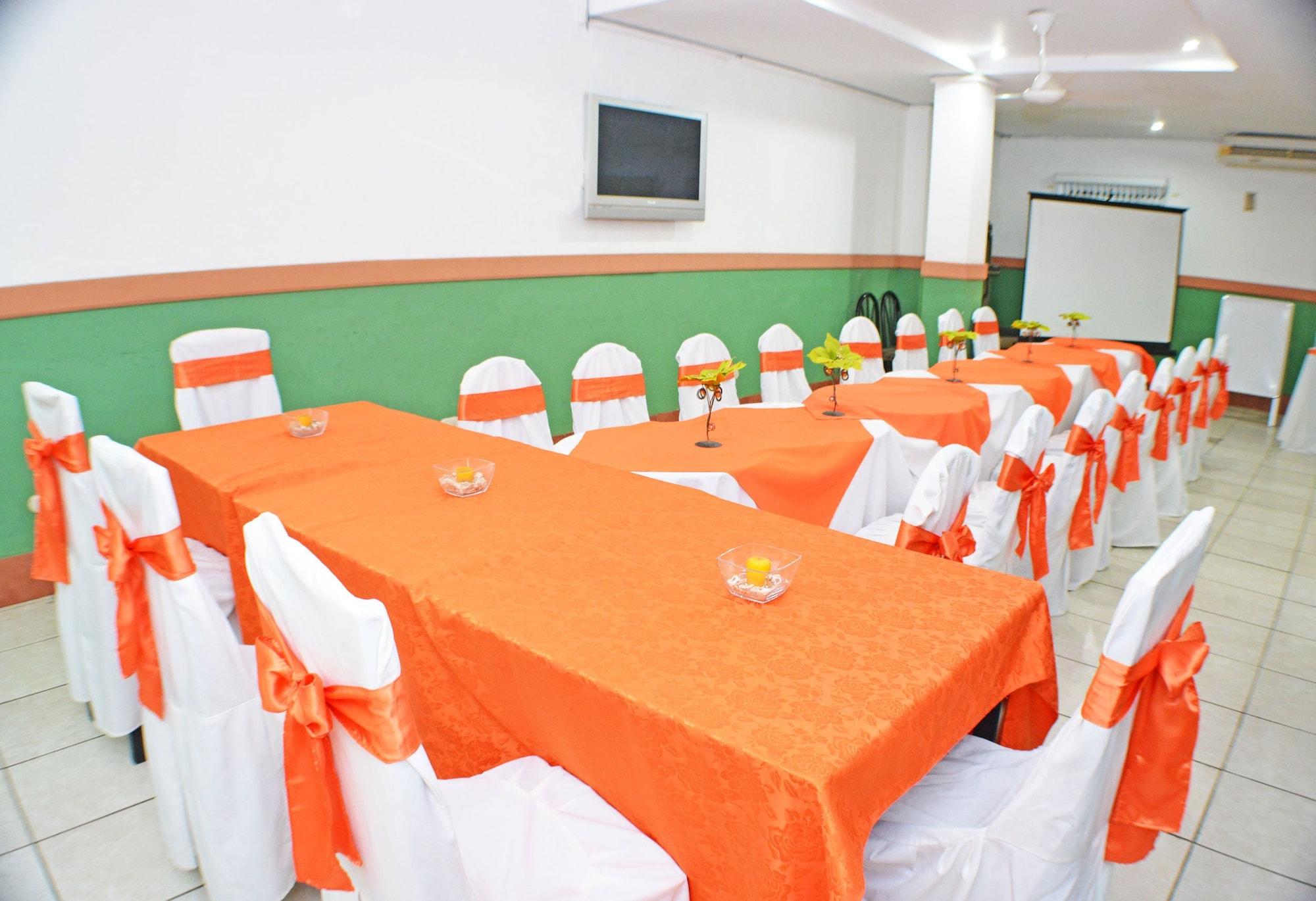Sala de reuniões Hotel Plaza Cosiguina