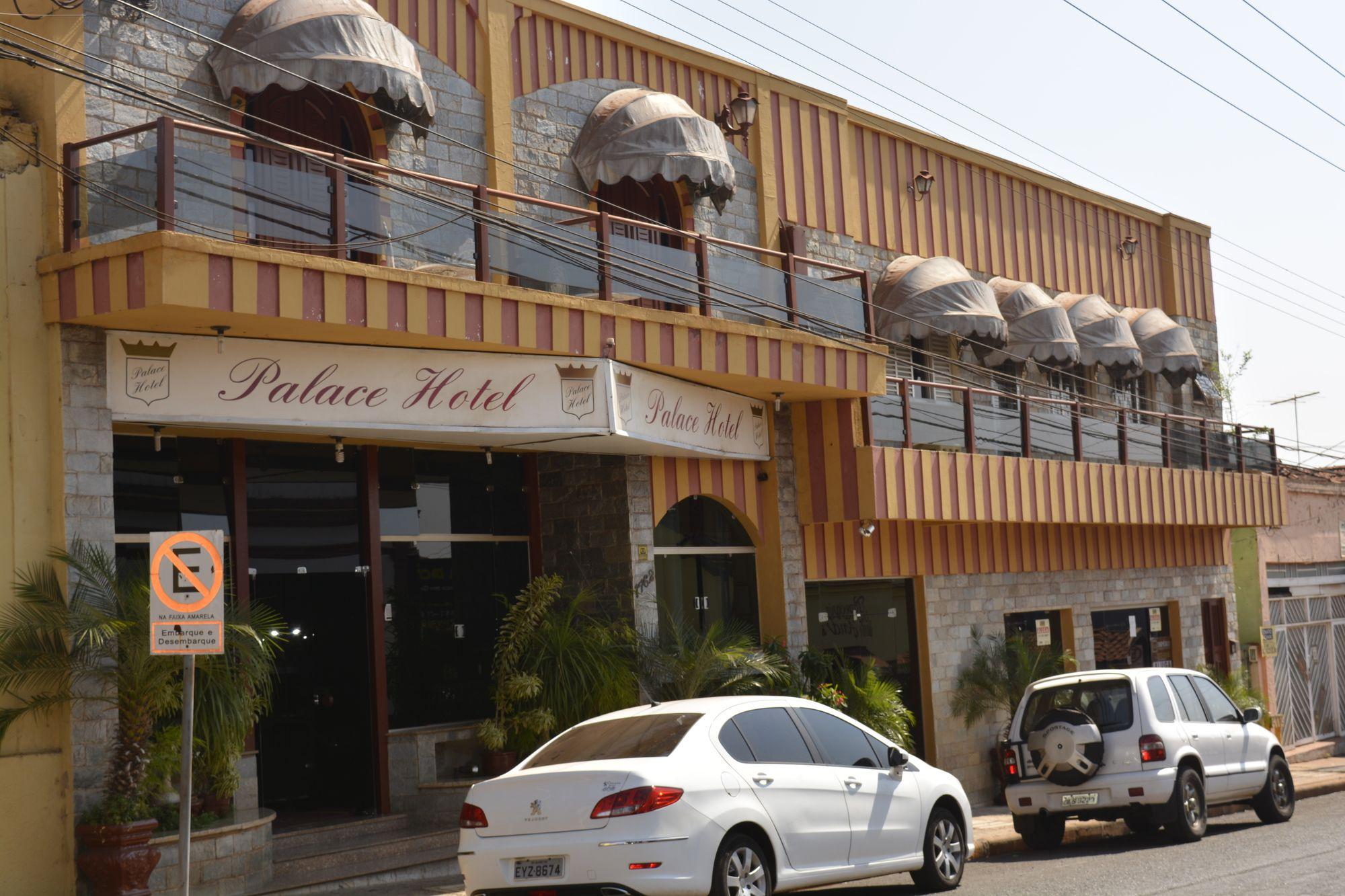 Varios Palace Hotel Barretos