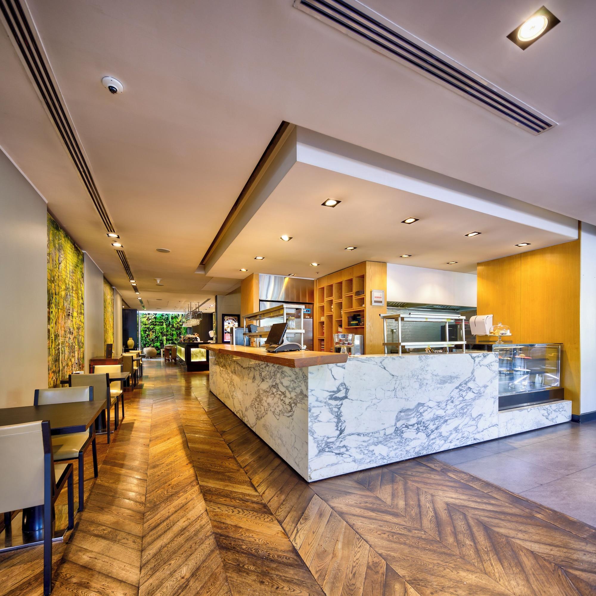 Bar/Salón DoubleTree by Hilton Hotel Santiago - Vitacura