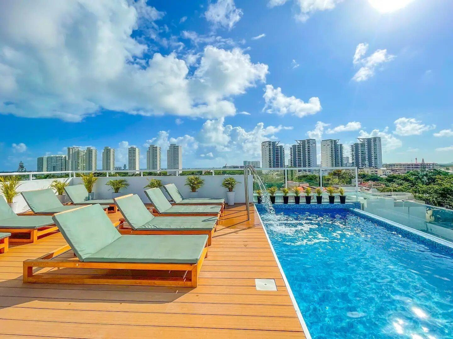 Varios Luxury Apartments Pool & Jacuzzi