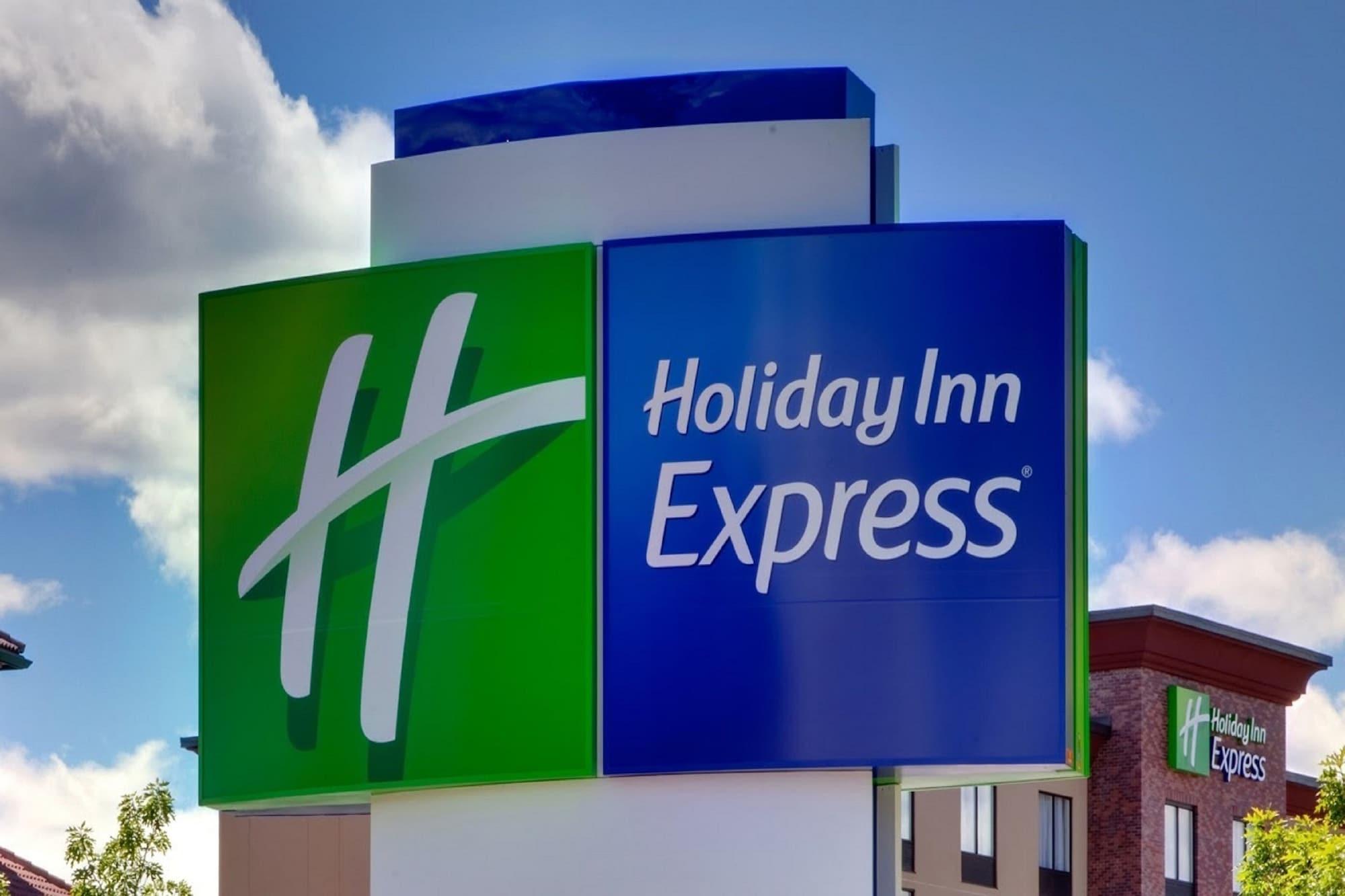 Vista Exterior Holiday Inn Express & Suites Rock Falls by IHG