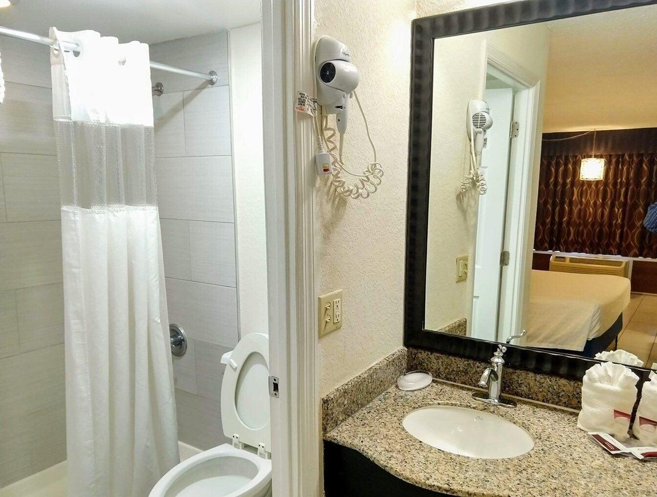 Equipamiento de Habitación Red Carpet Inn Airport and Cruise Port Hotel Fort Lauderdale