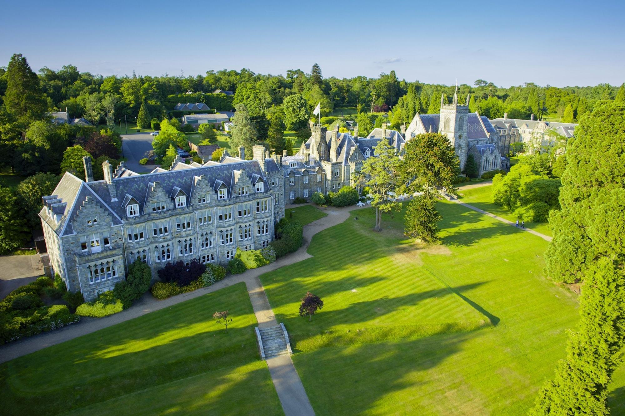 Vista Exterior Ashdown Park Hotel & Country Club