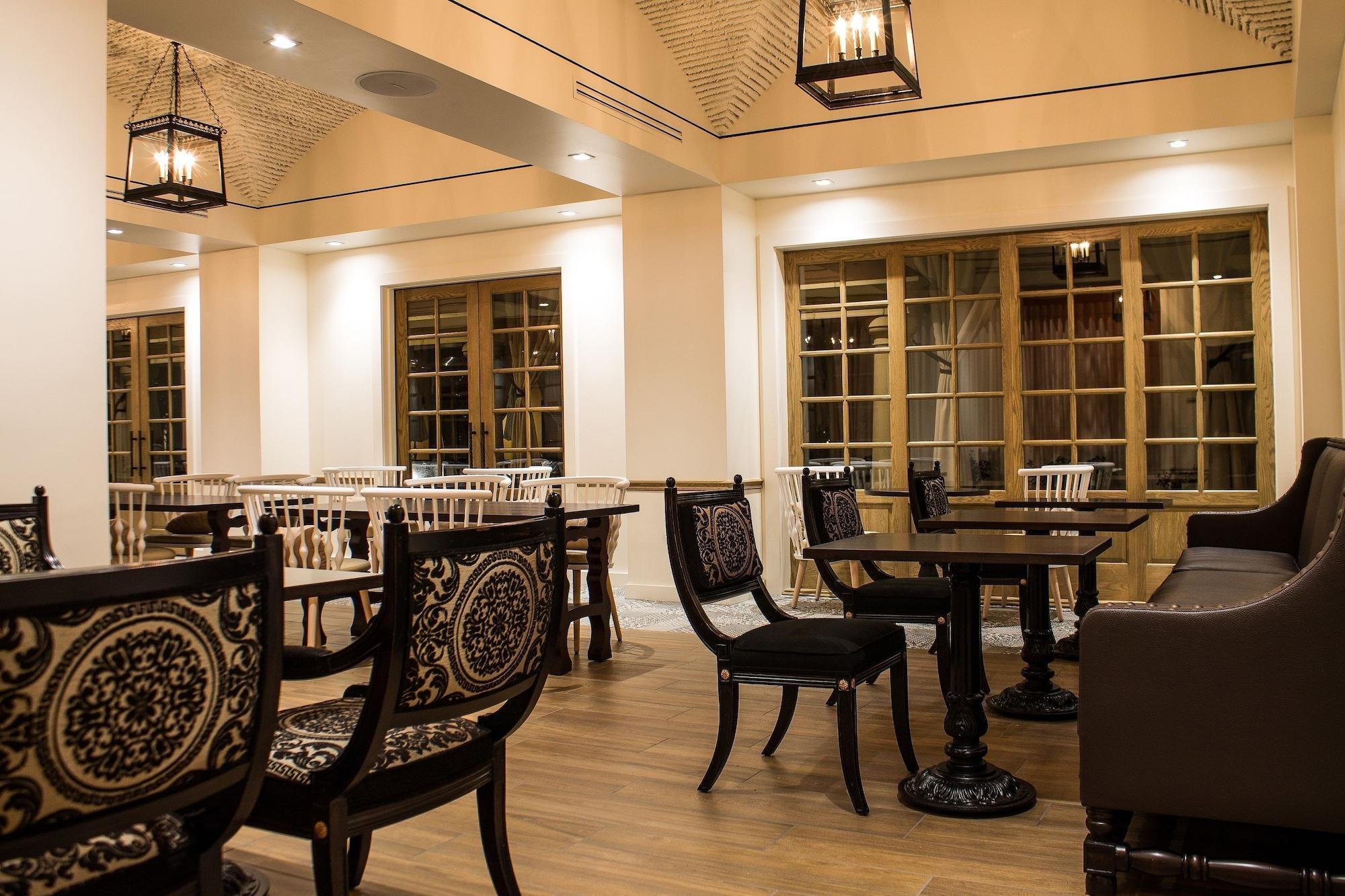 Restaurant Hotel Valencia Santana Row
