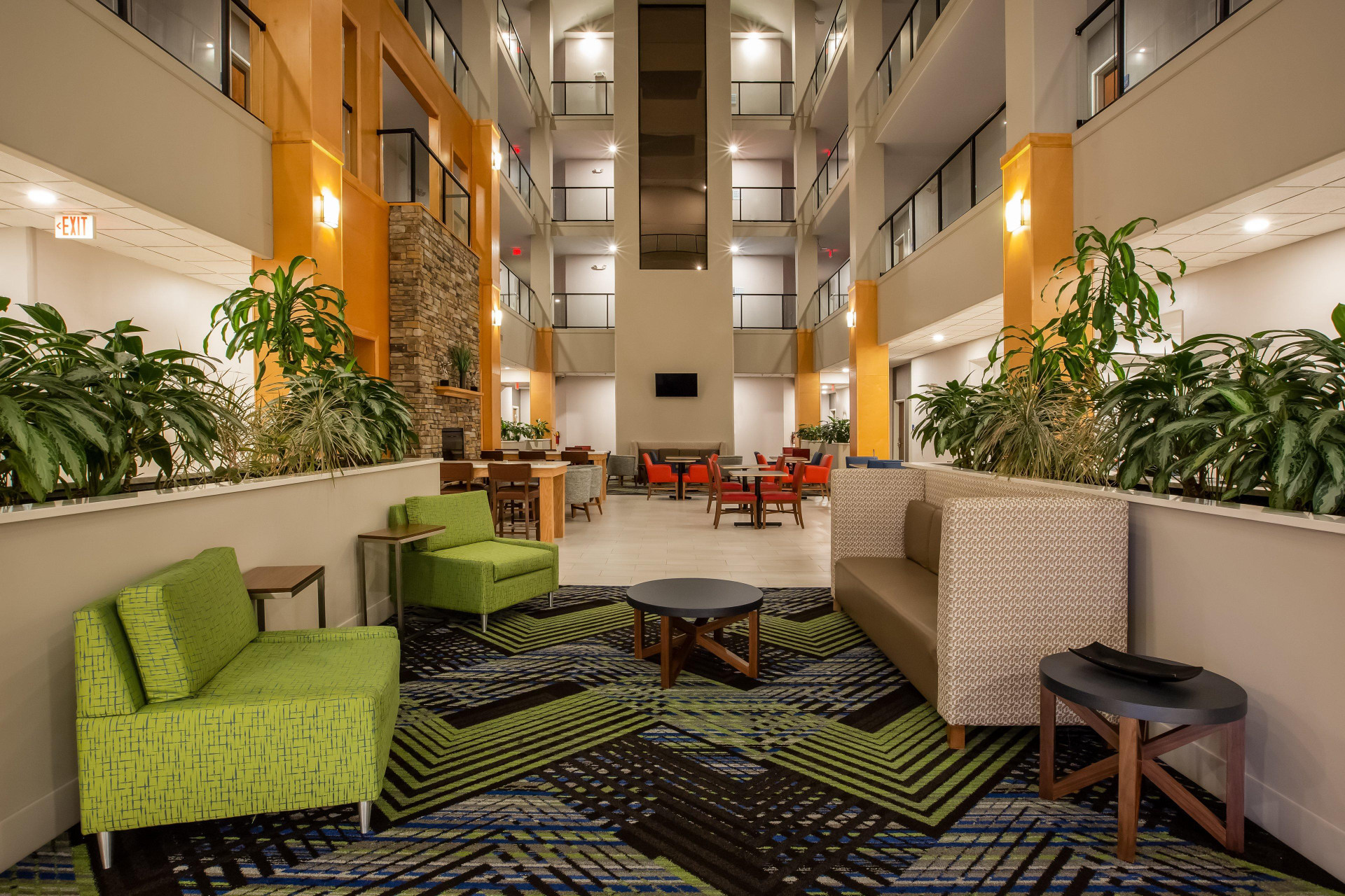 Vista Lobby Holiday Inn Express and Suites Atlanta Southwest F