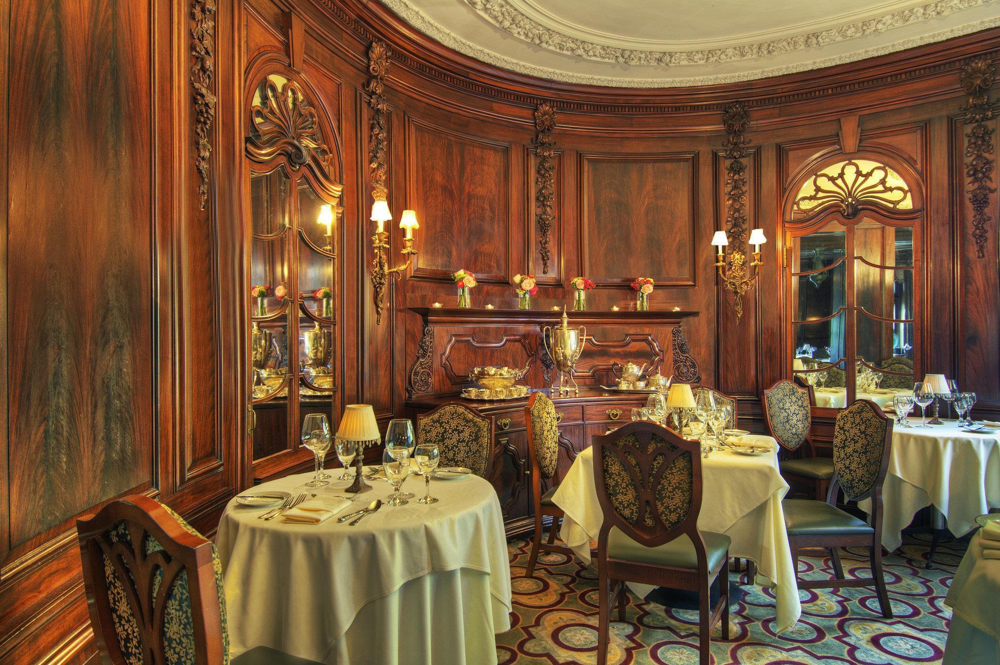 Restaurant Pointe at Castle Hill Resort