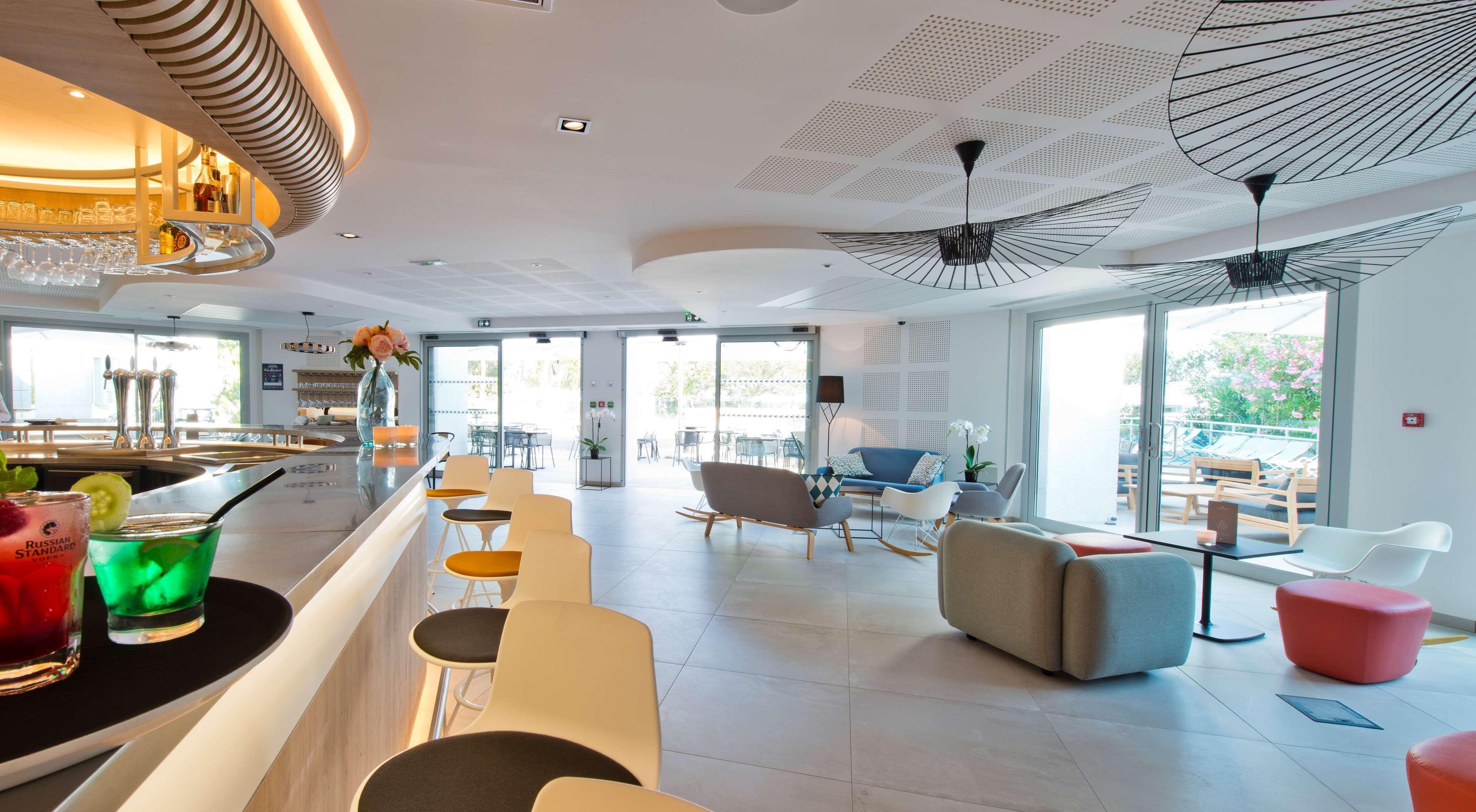 Bar/Salón Golden Tulip Sophia Antipolis