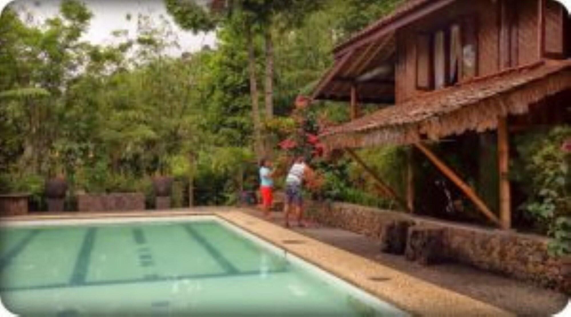 Vista Exterior Villa Bidadari