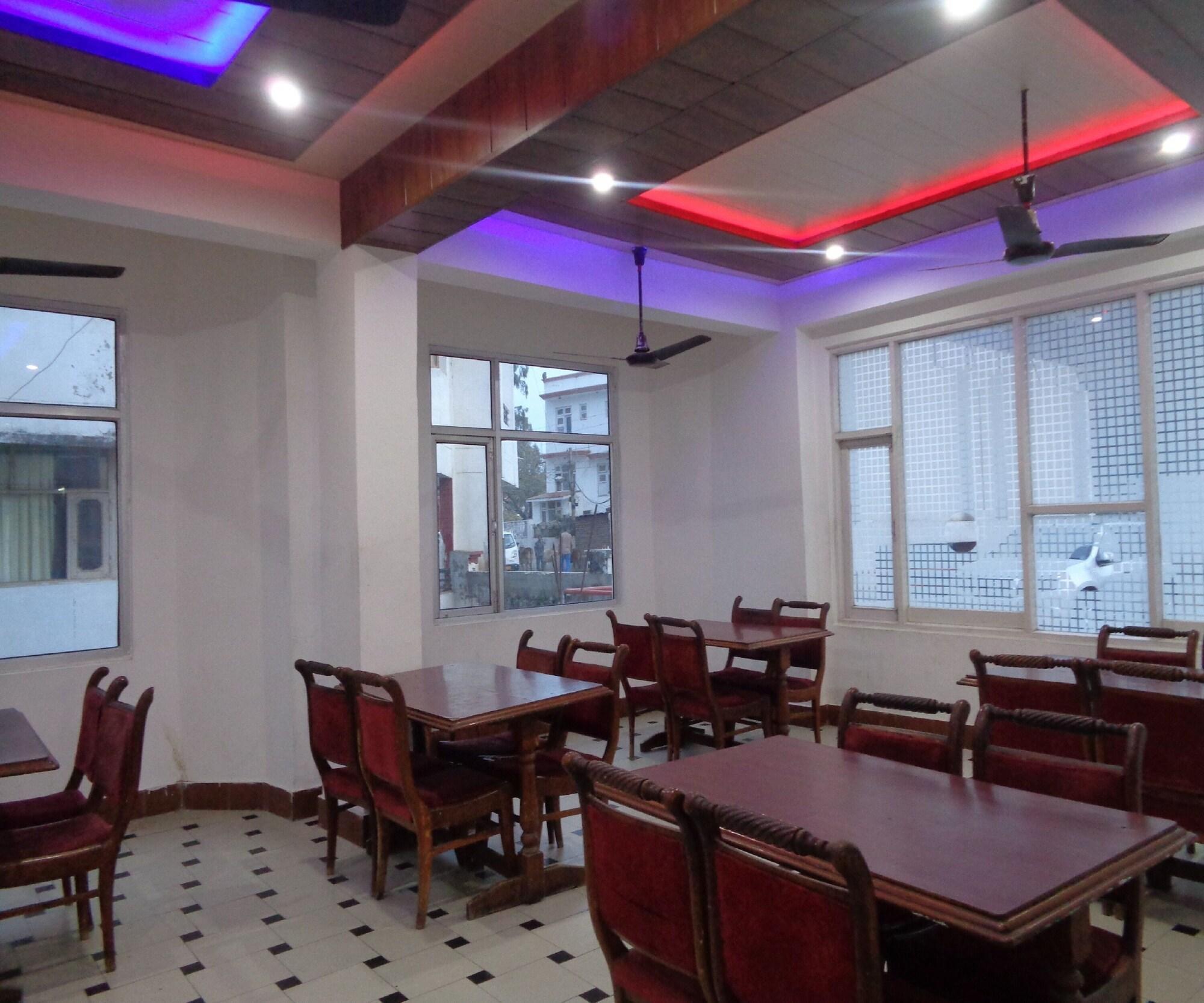 Restaurant Hotel Ishan