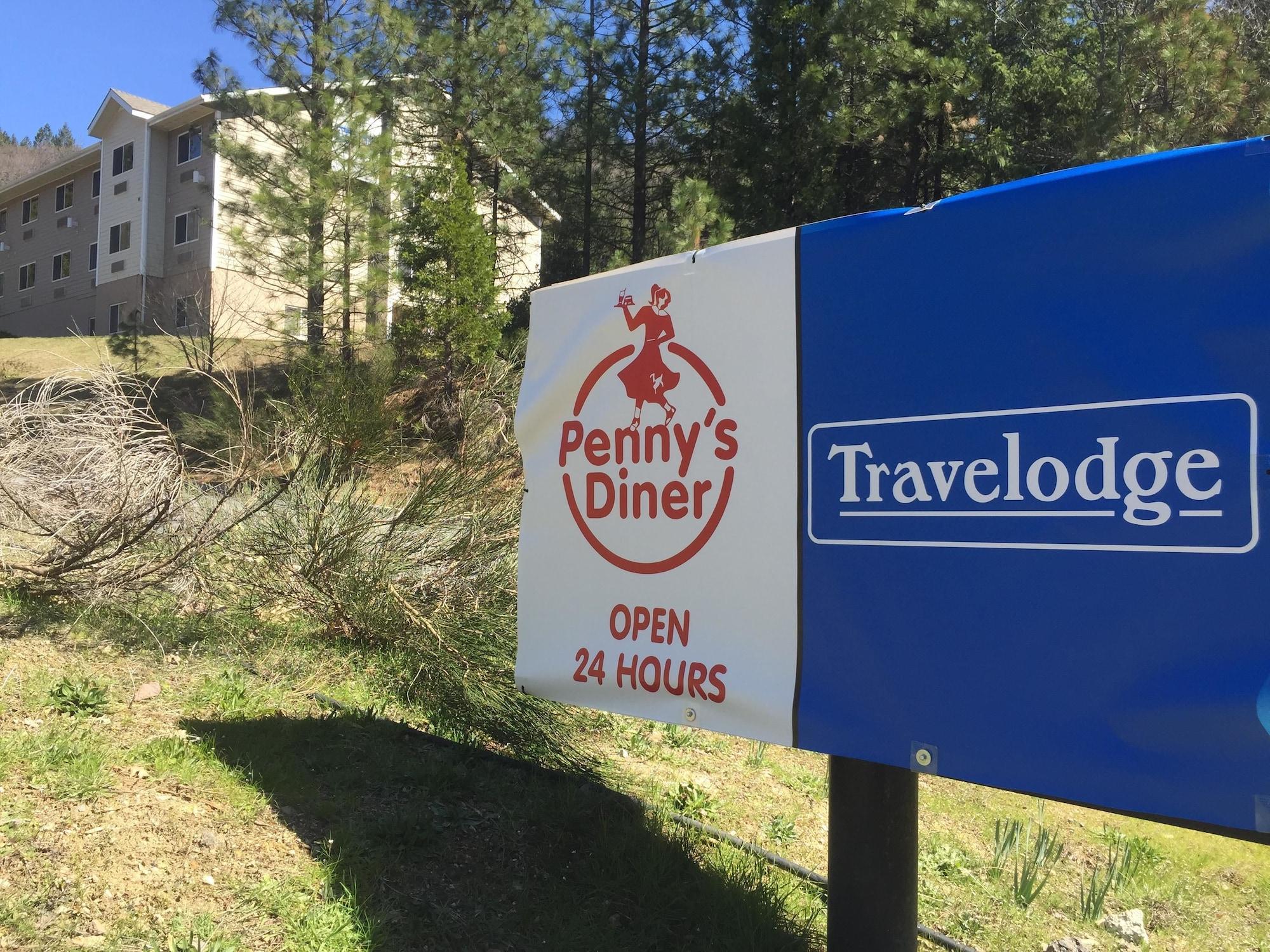 Vista Exterior Travelodge by Wyndham Dunsmuir