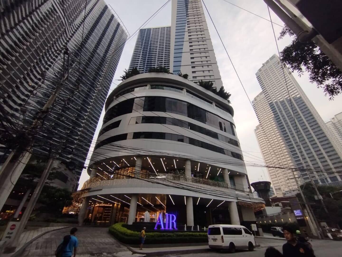 Vista Exterior Sunset View at Air Residences Makati