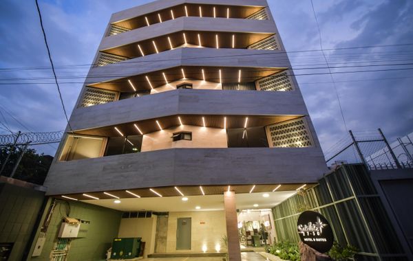 Expo Satelite 2750 Hotel & Suites - Hoteles con desayuno en Guadalajara, Jalisco