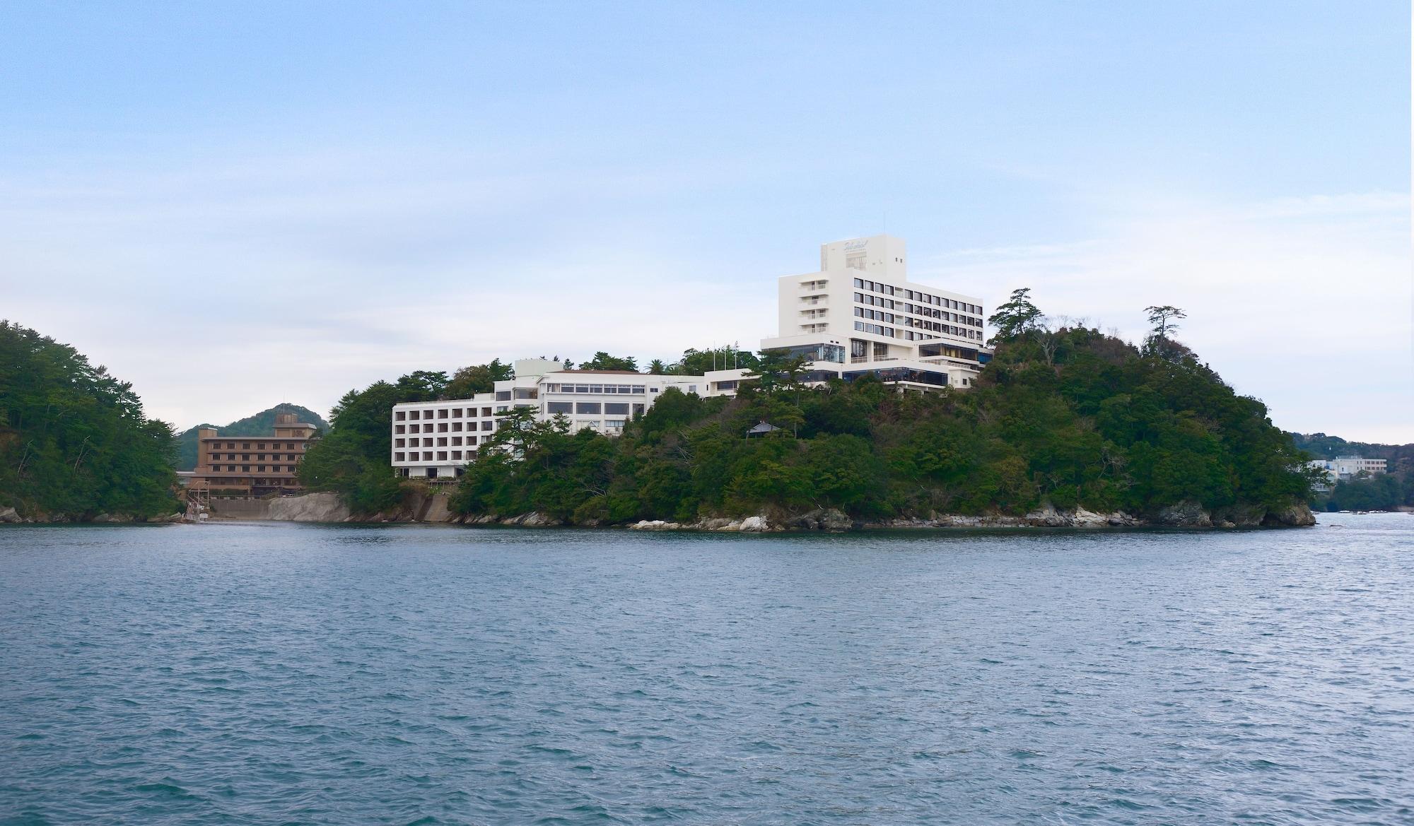 Vista Exterior Toba Hotel International