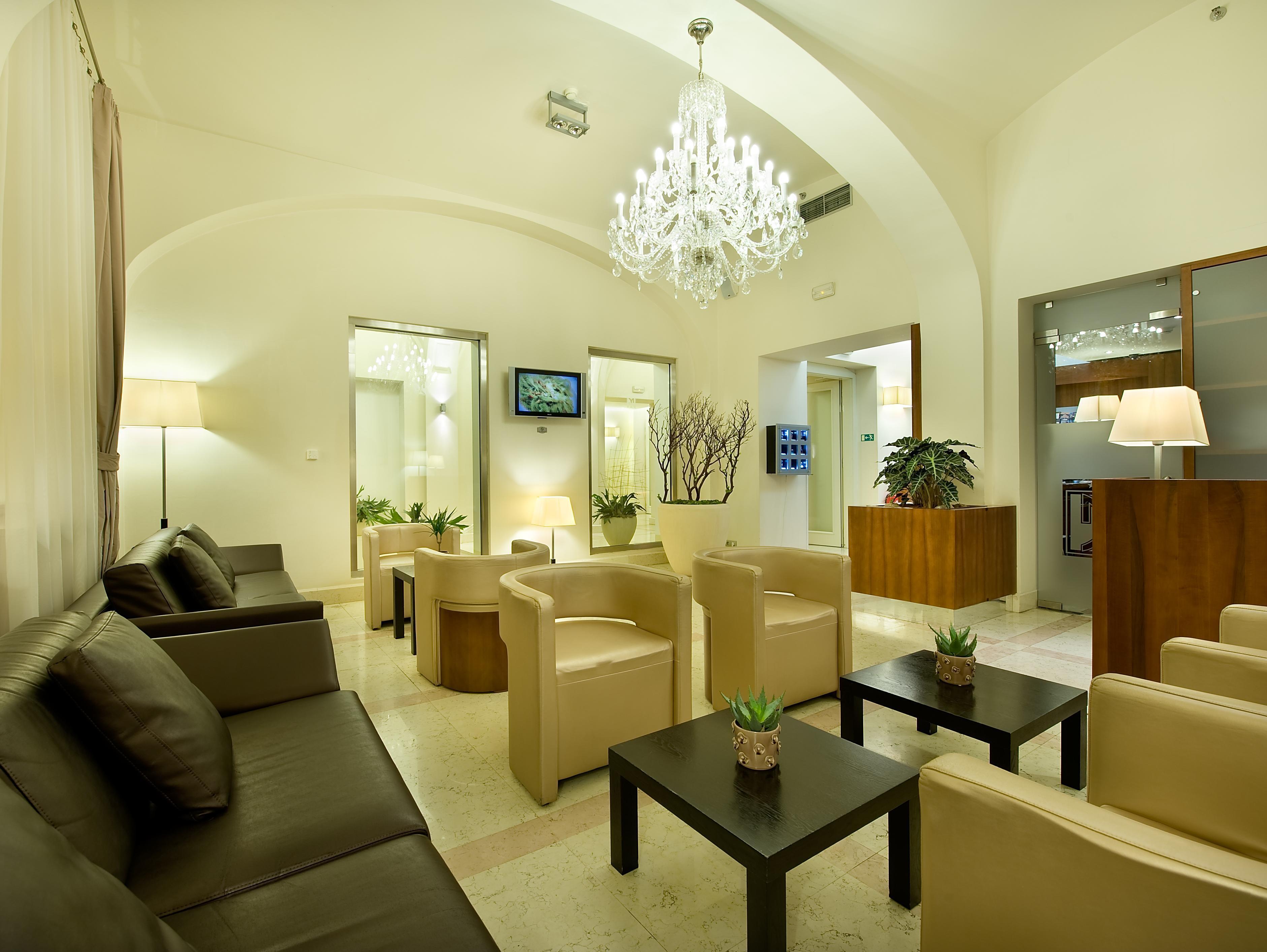 Vista Lobby Maestro by Adrez