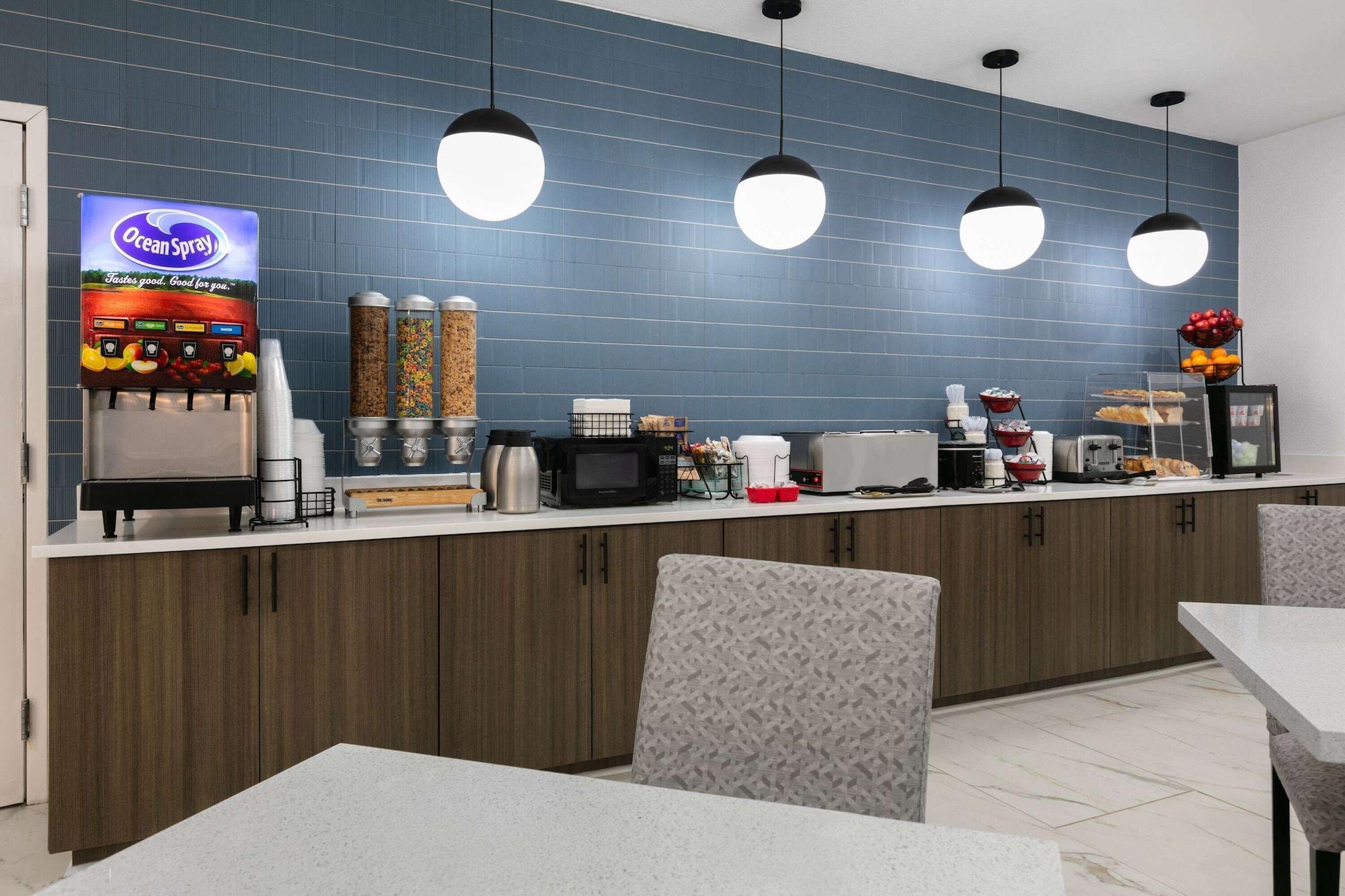 Restaurant La Quinta Inn & Suites by Wyndham Ft. Worth - Burleson