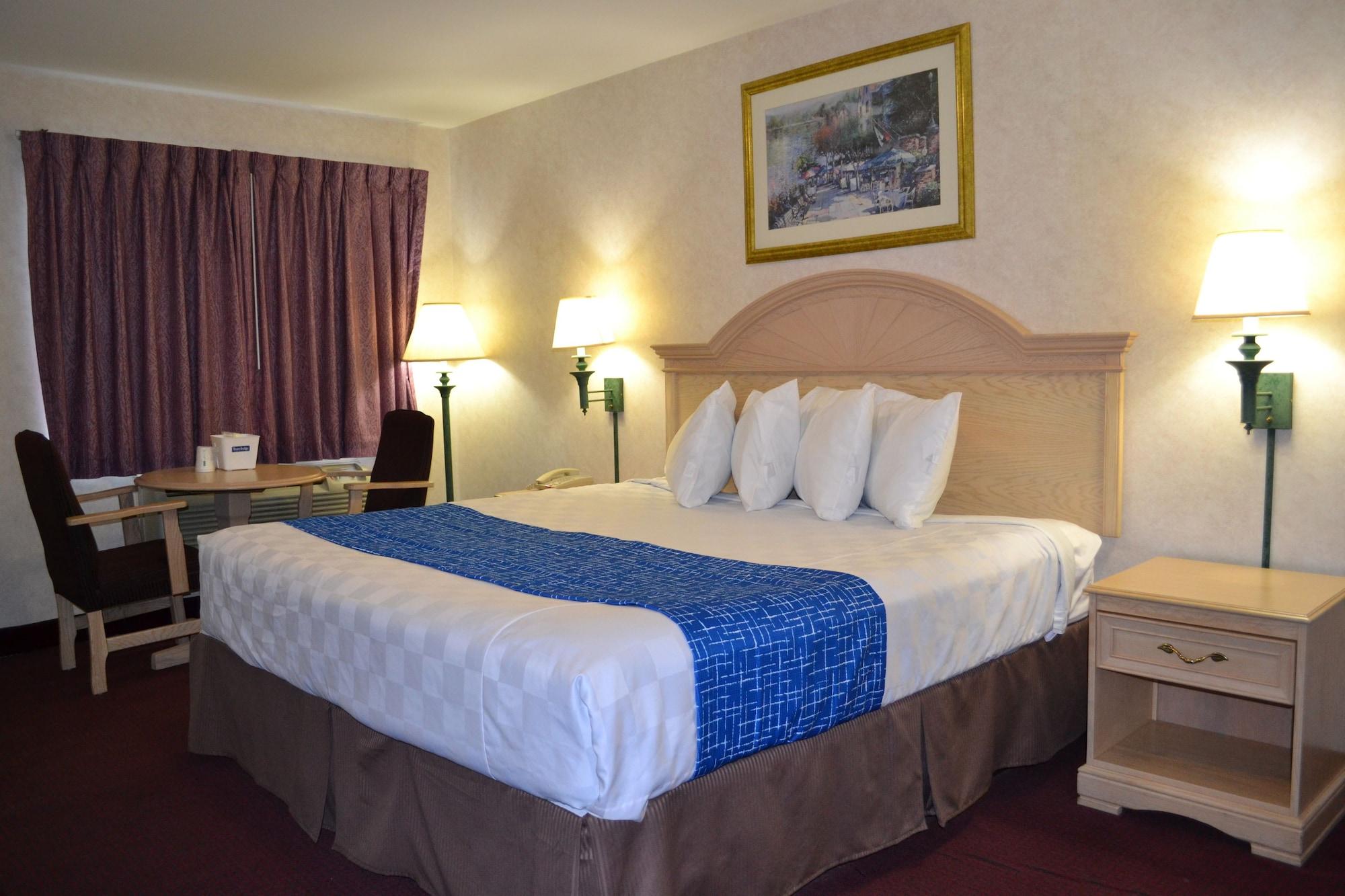 Varios Travelodge by Wyndham Niagara Falls