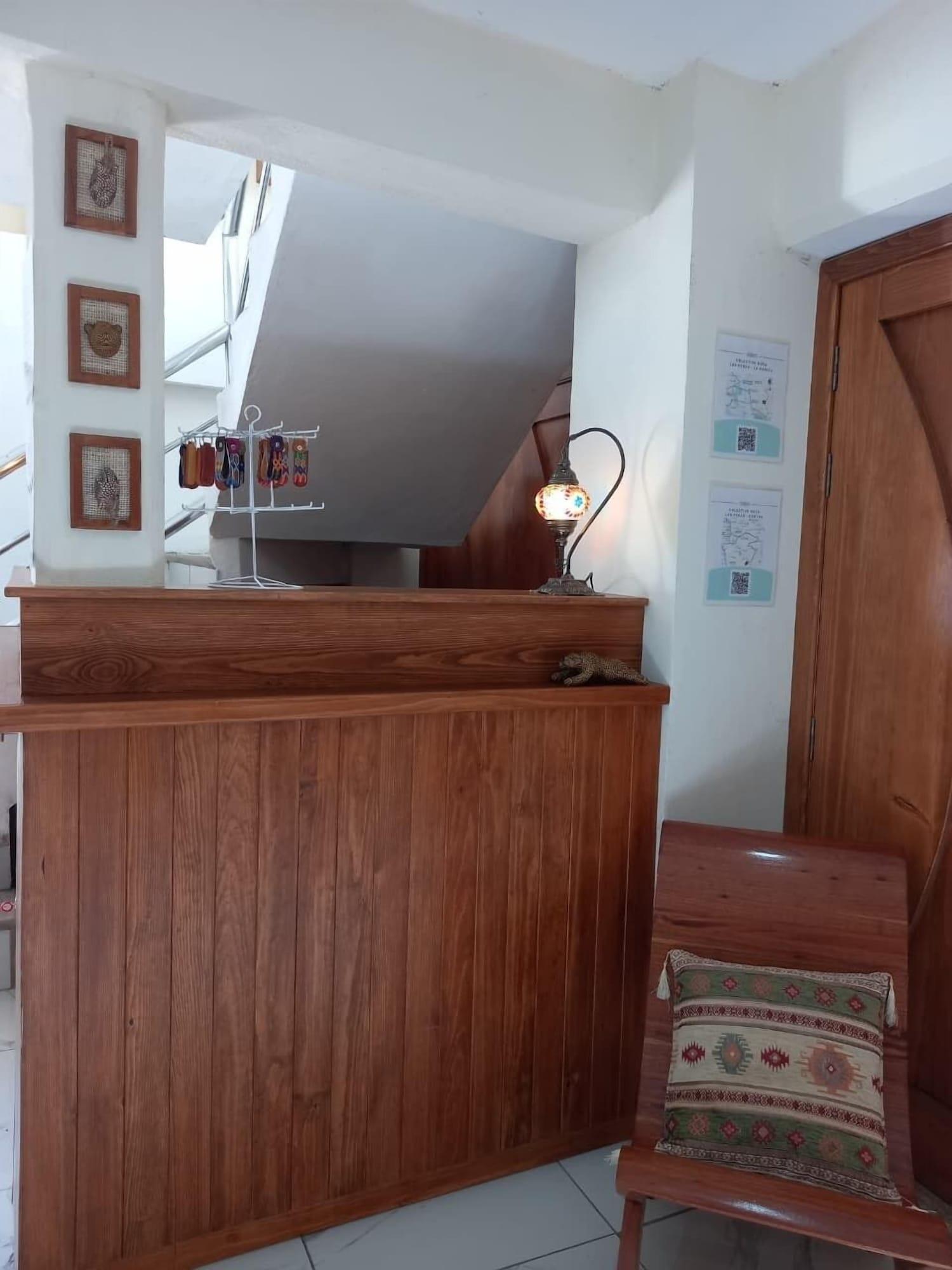 Vista Lobby Hostal De María