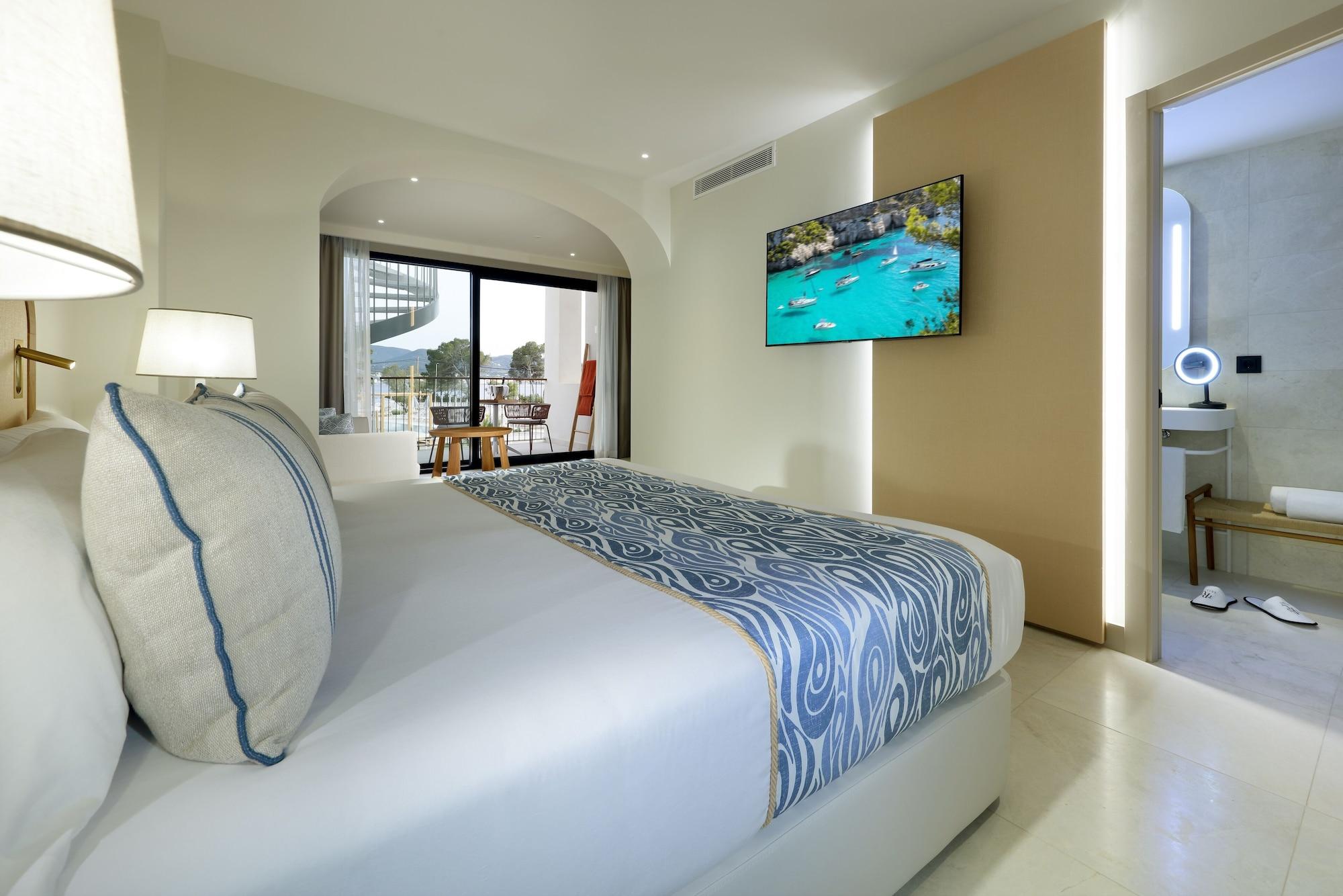 Habitación The Signature Level at TRS Ibiza Hotel – All Inclusive Adults Only +16 – Entrance to Clubs Included