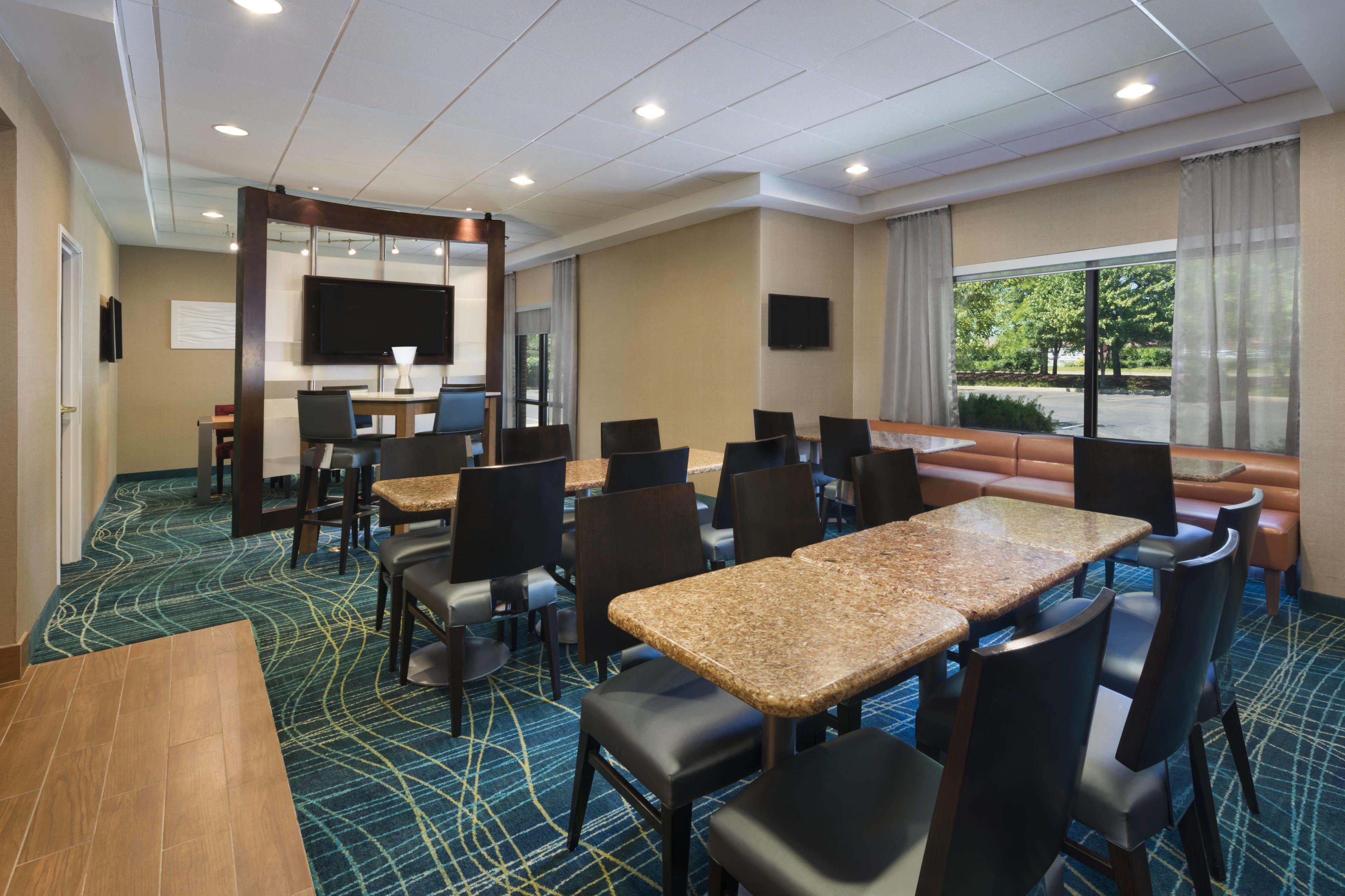 Restaurant SpringHill Suites by Marriott Mishawaka-University Area