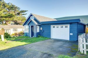 Alquiler Vacacional - Bandon Beach House Rental: Walk to Downtown!