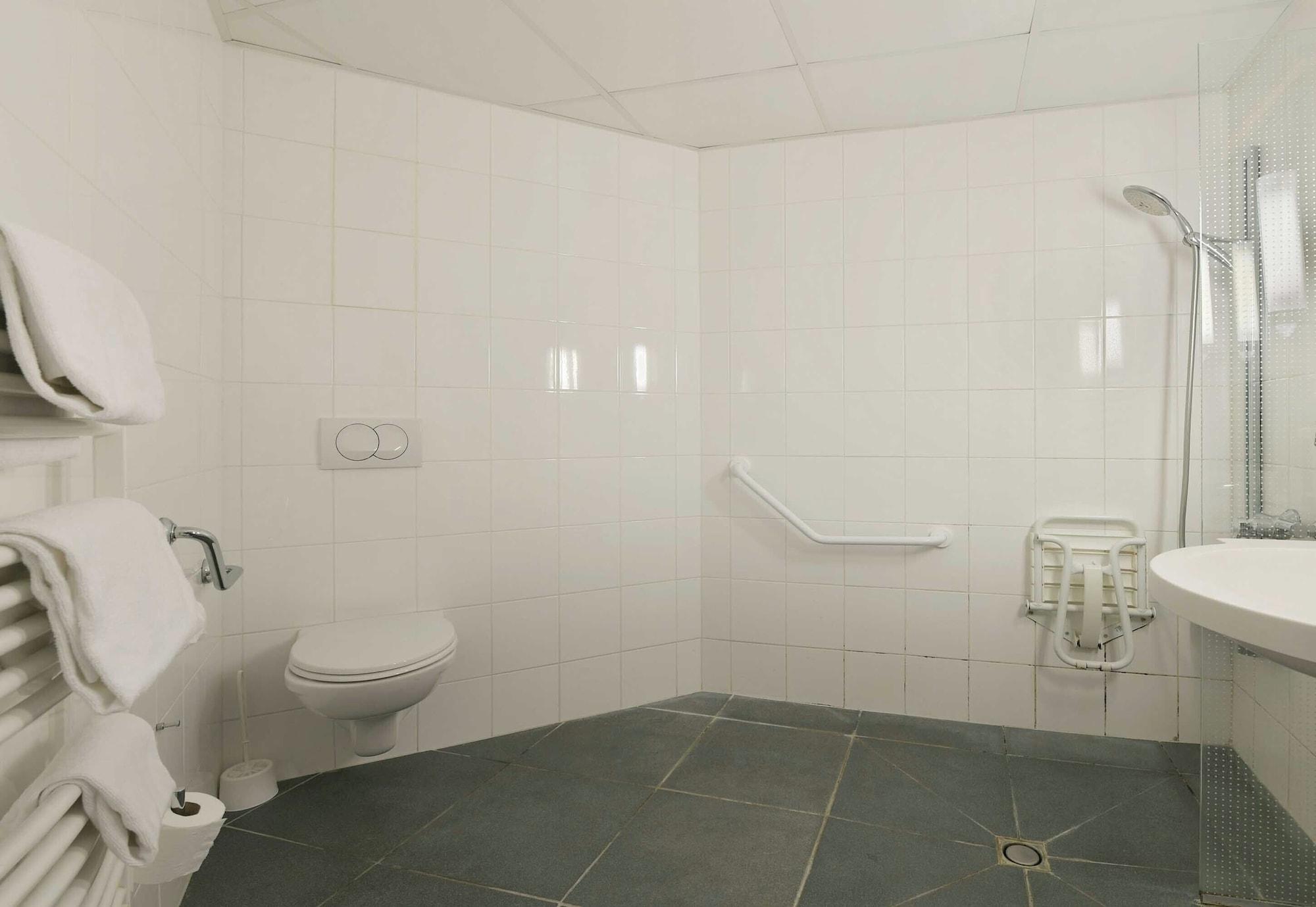 Equipamiento de Habitación B&B HOTEL Le Mans Centre Cathédrale