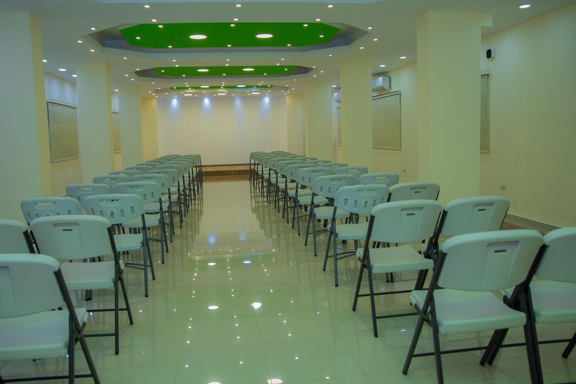 Sala de Reuniones Aparta Hotel Don Olivo