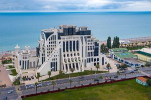 Alojamiento - The Grand Gloria Hotel