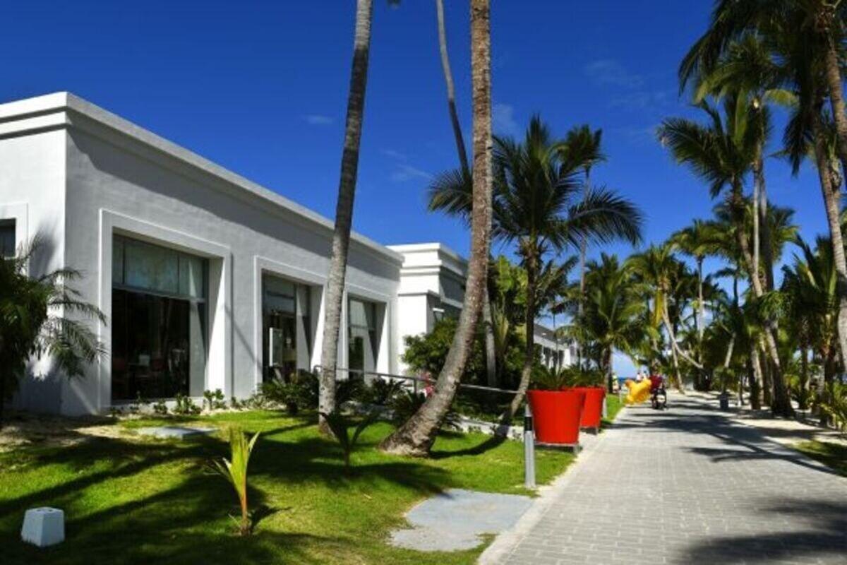 Vista Exterior Hotel Riu Bambu Punta Cana