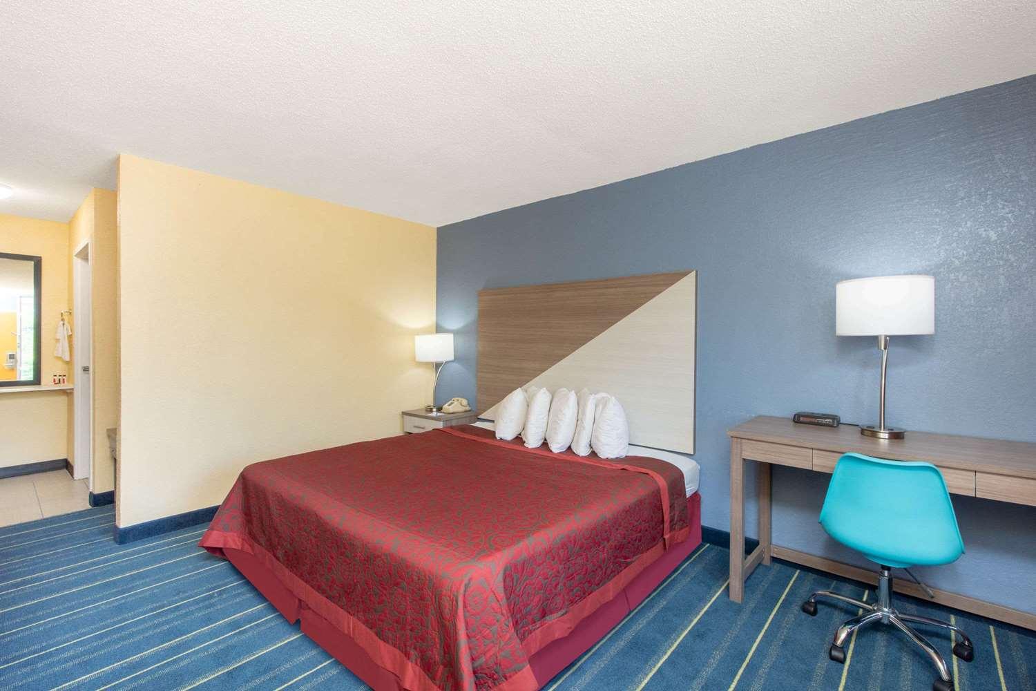 Habitación Days Inn by Wyndham Salem, Illinois