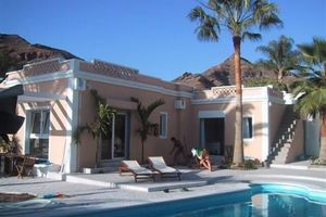 Alquiler Vacacional - Villa Tauro, detached with solar / electric heated pool and garden