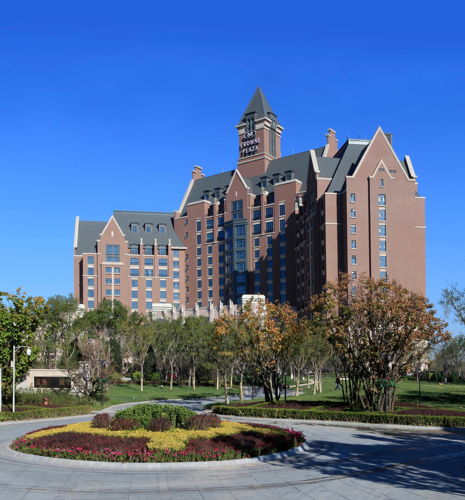 Vista Exterior Crowne Plaza Tianjin Meijiangnan by IHG