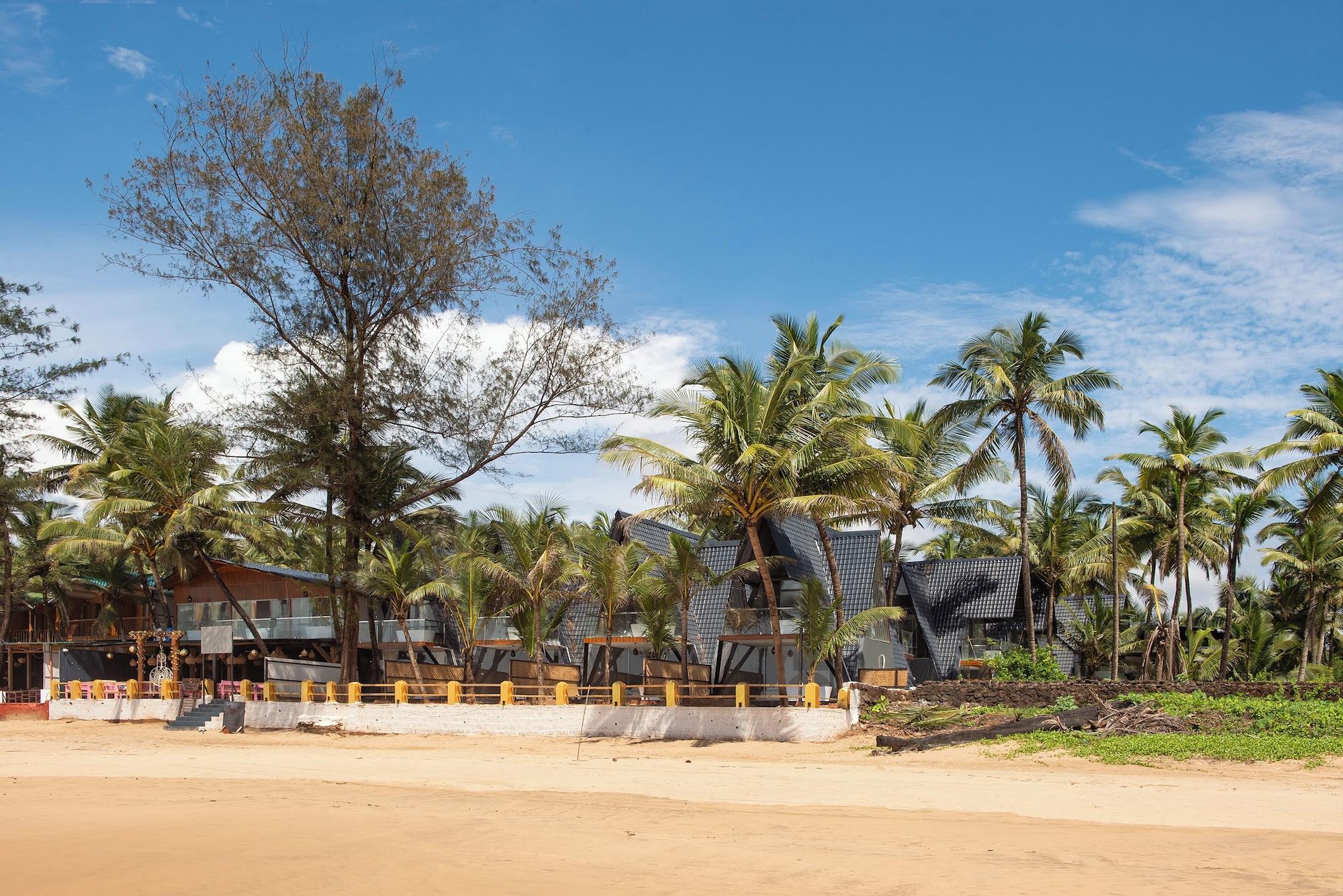 Vista Exterior The Rose Goa Beach Resort