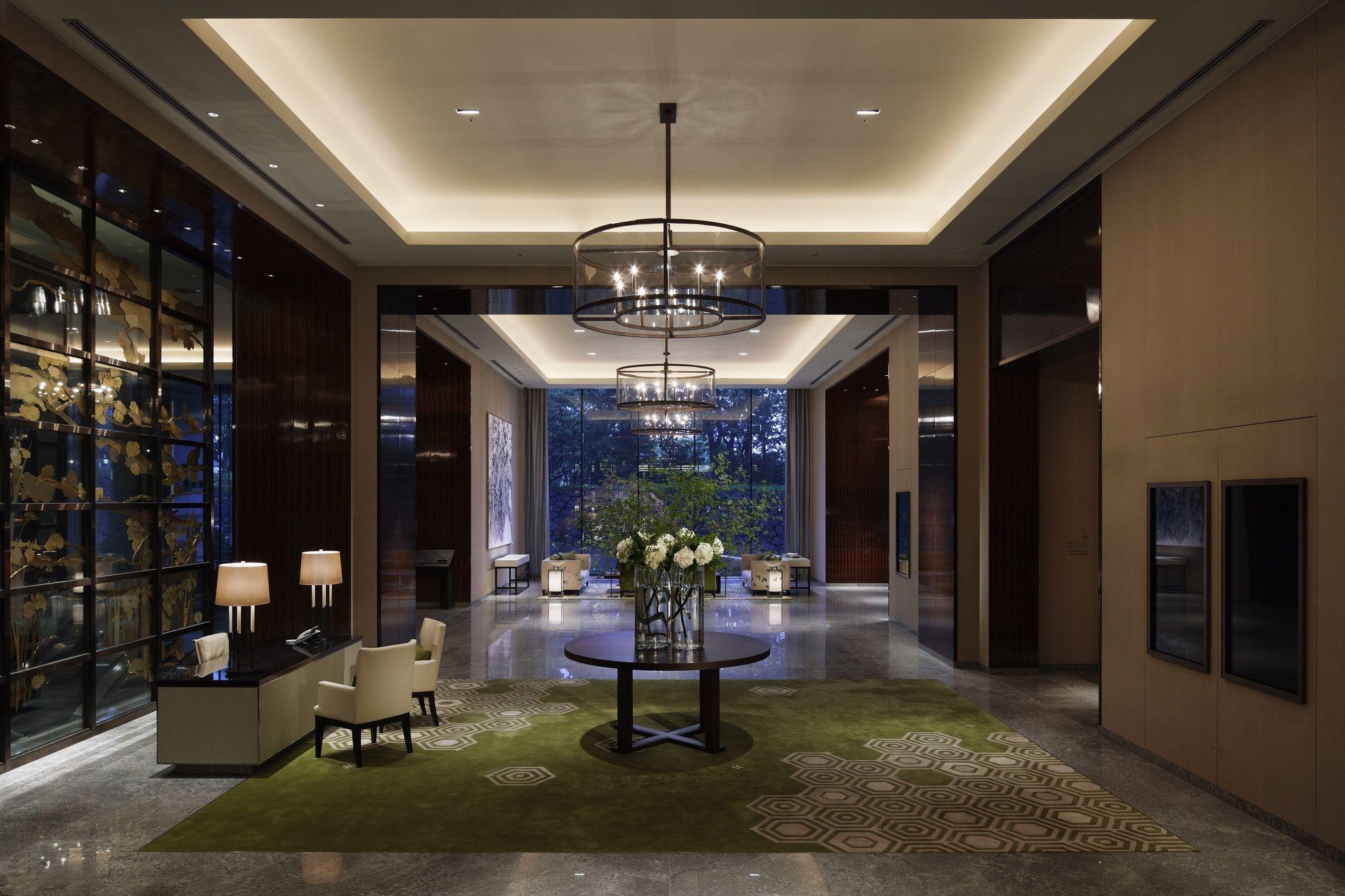 Vista Lobby Palace Hotel Tokyo