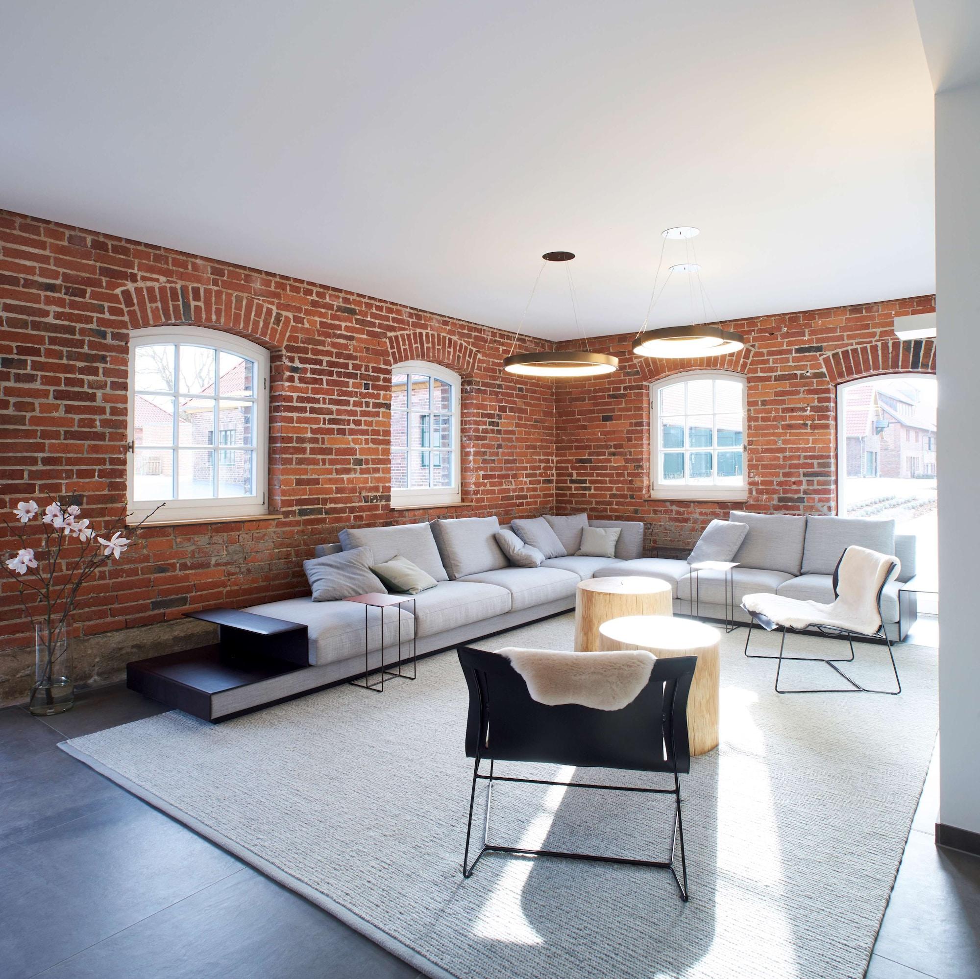 Vista Lobby mein.wolfsburg - hotel auf dem rittergut (vorm. Yard Boarding Hotel)