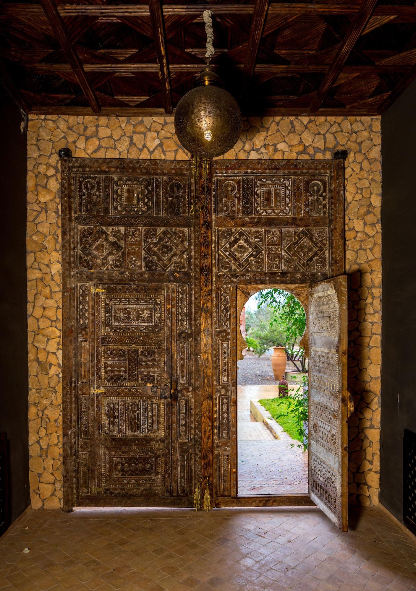 Vista Lobby The Capaldi Hotel And Spa