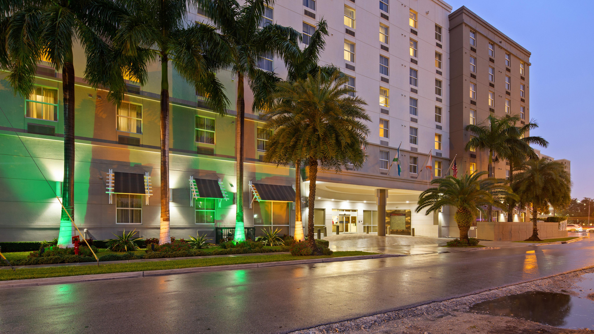 Vista Exterior Best Western Plus Miami Intl Airport Hotel & Suites Coral Gables
